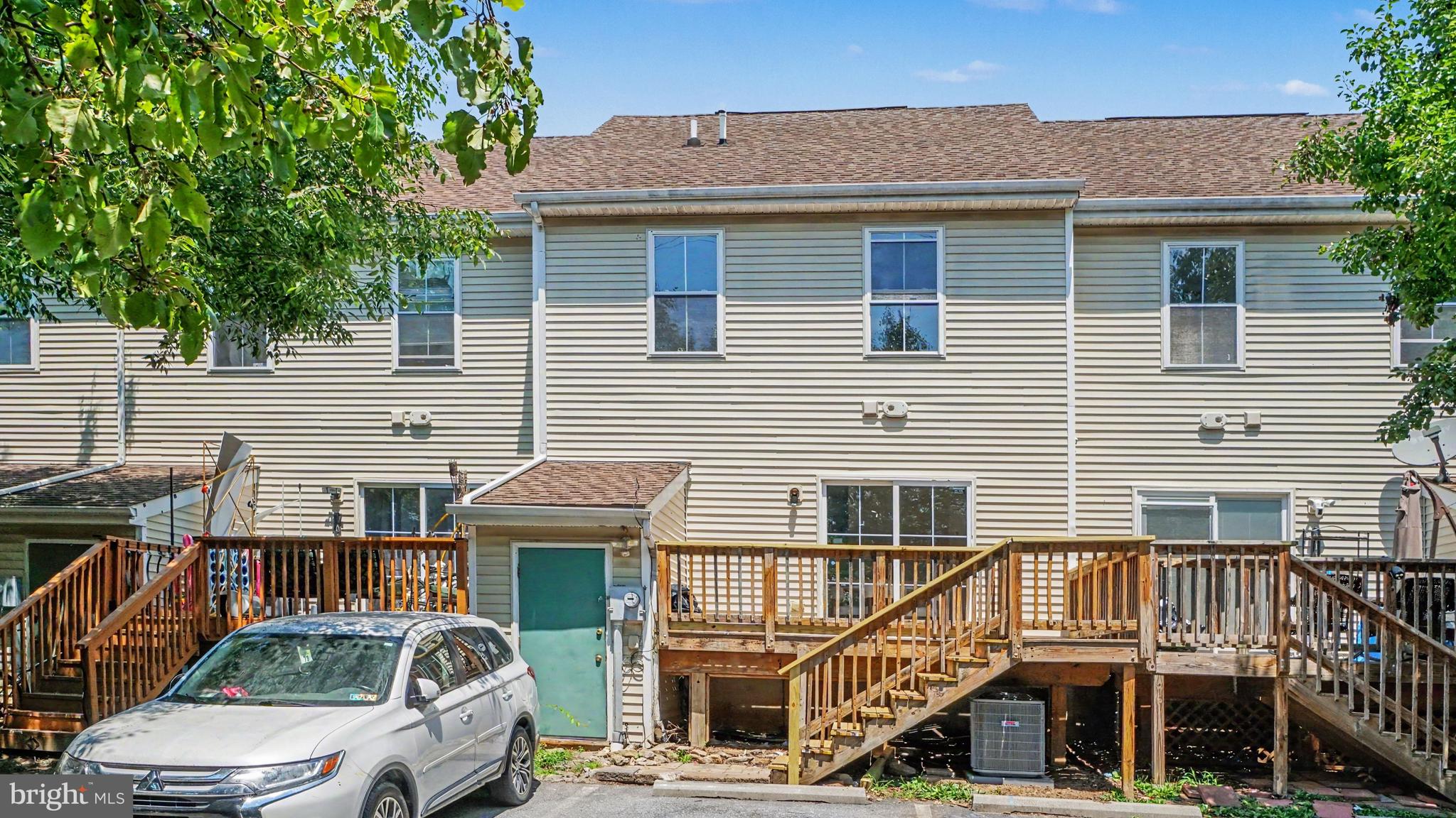 PENN CROSSING - Residential