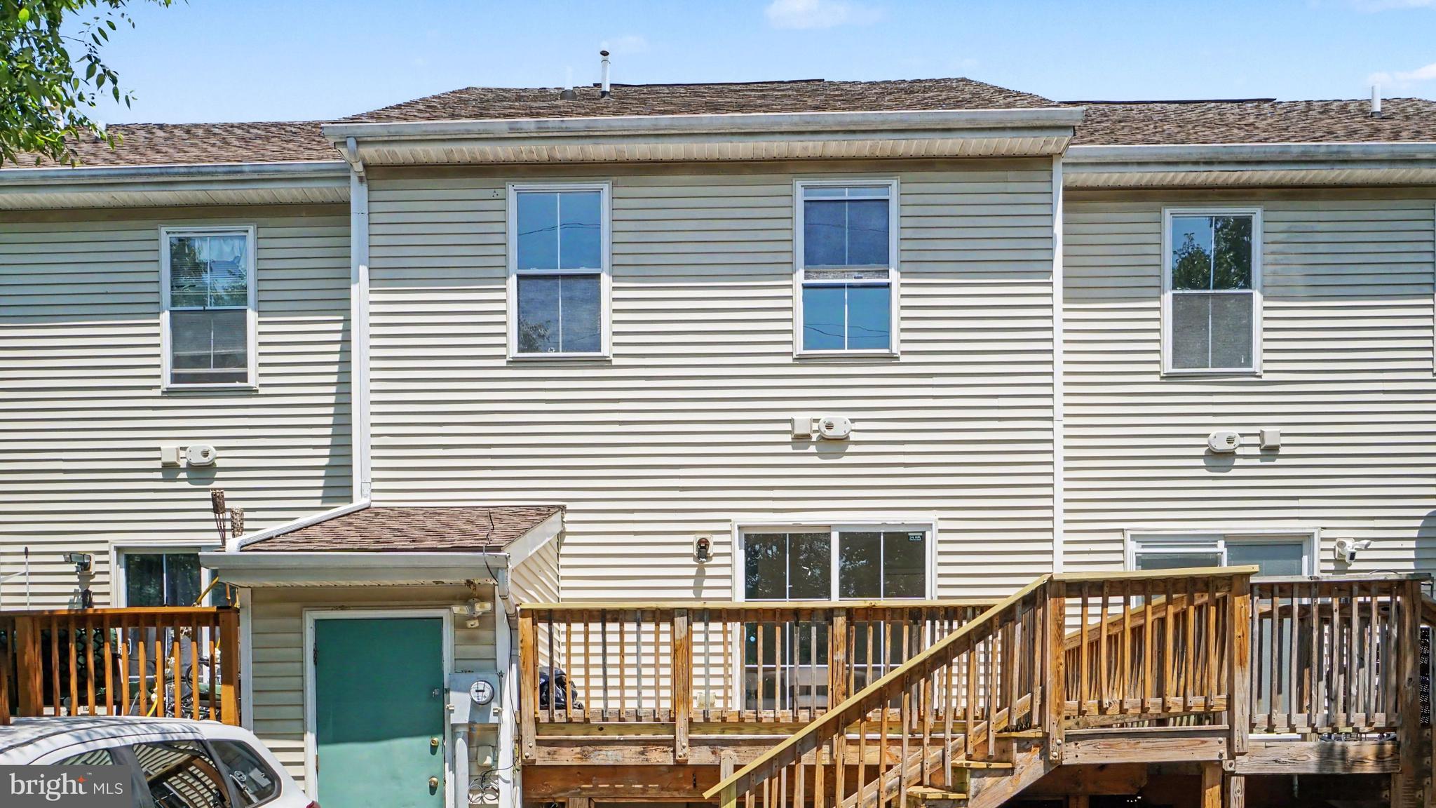 PENN CROSSING - Residential