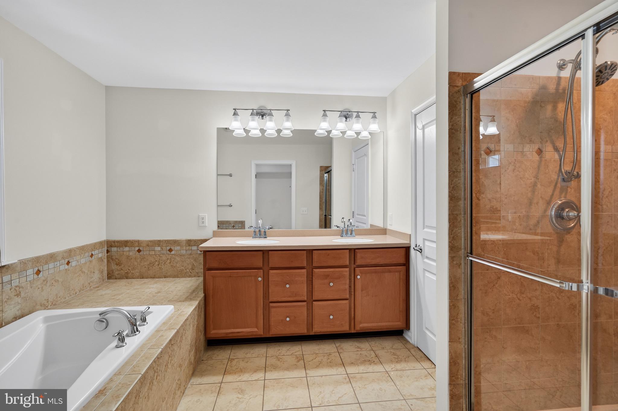 APPLECROSS - Residential