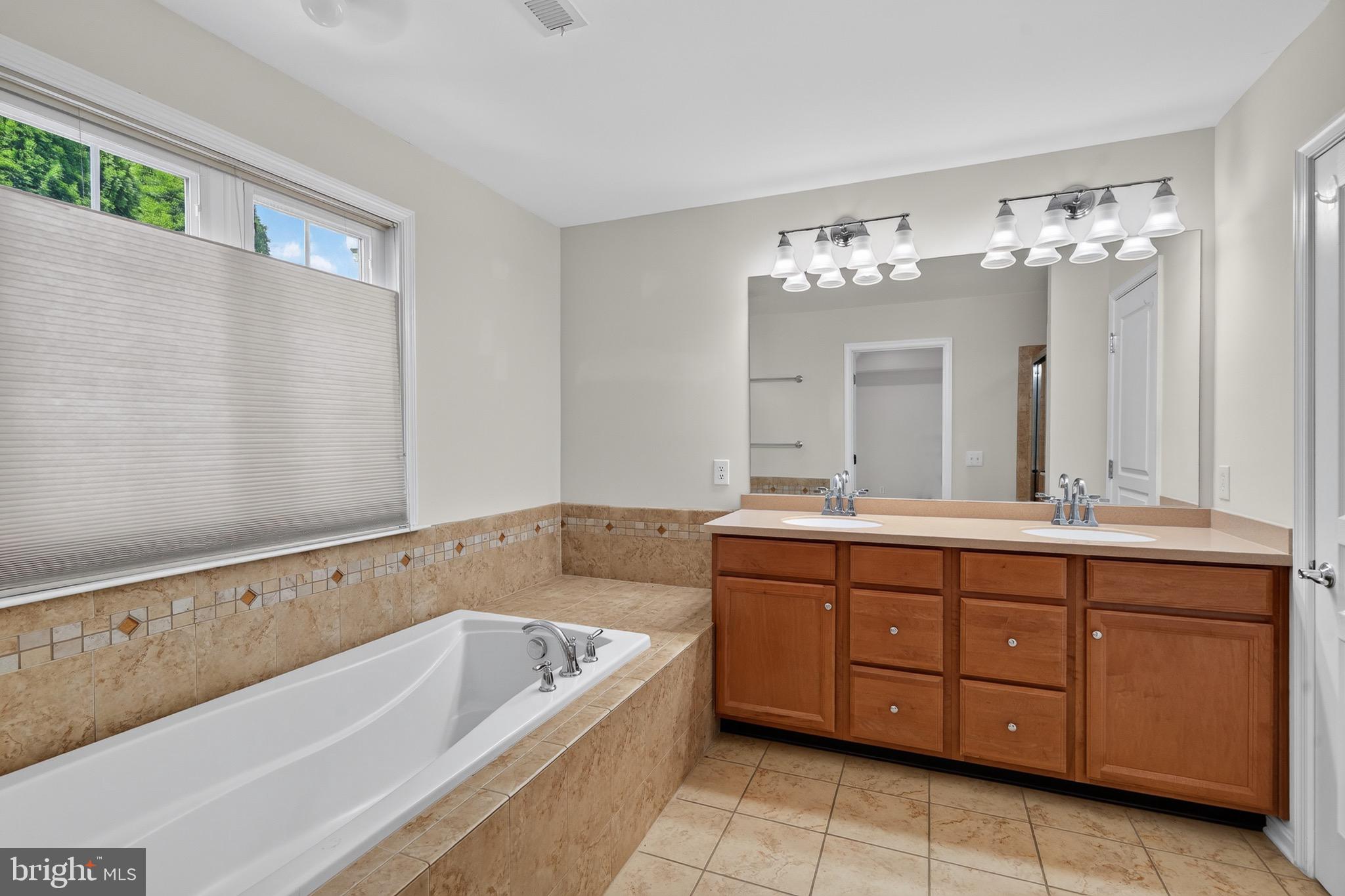 APPLECROSS - Residential