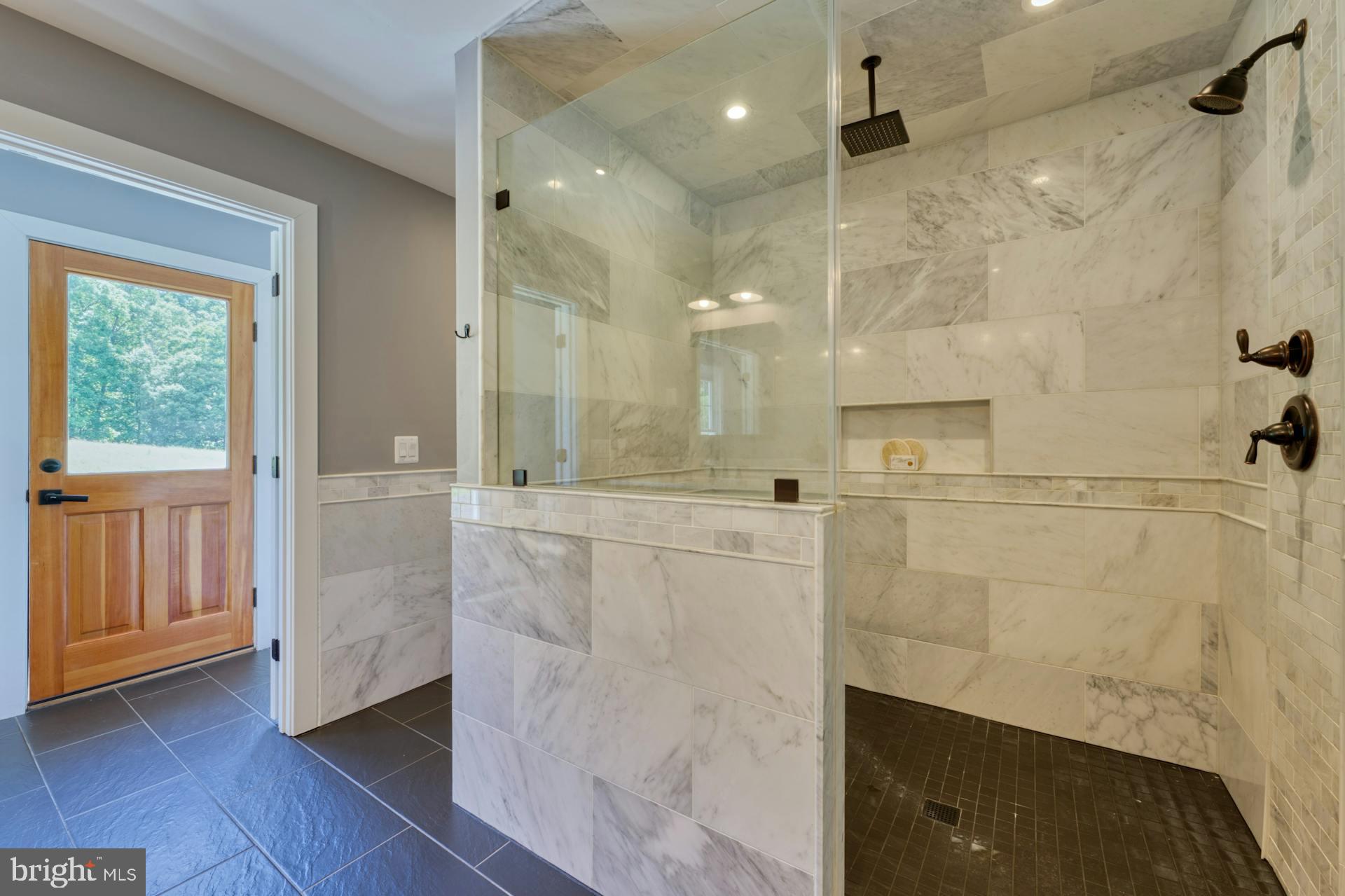 BEACON HILL - Residential