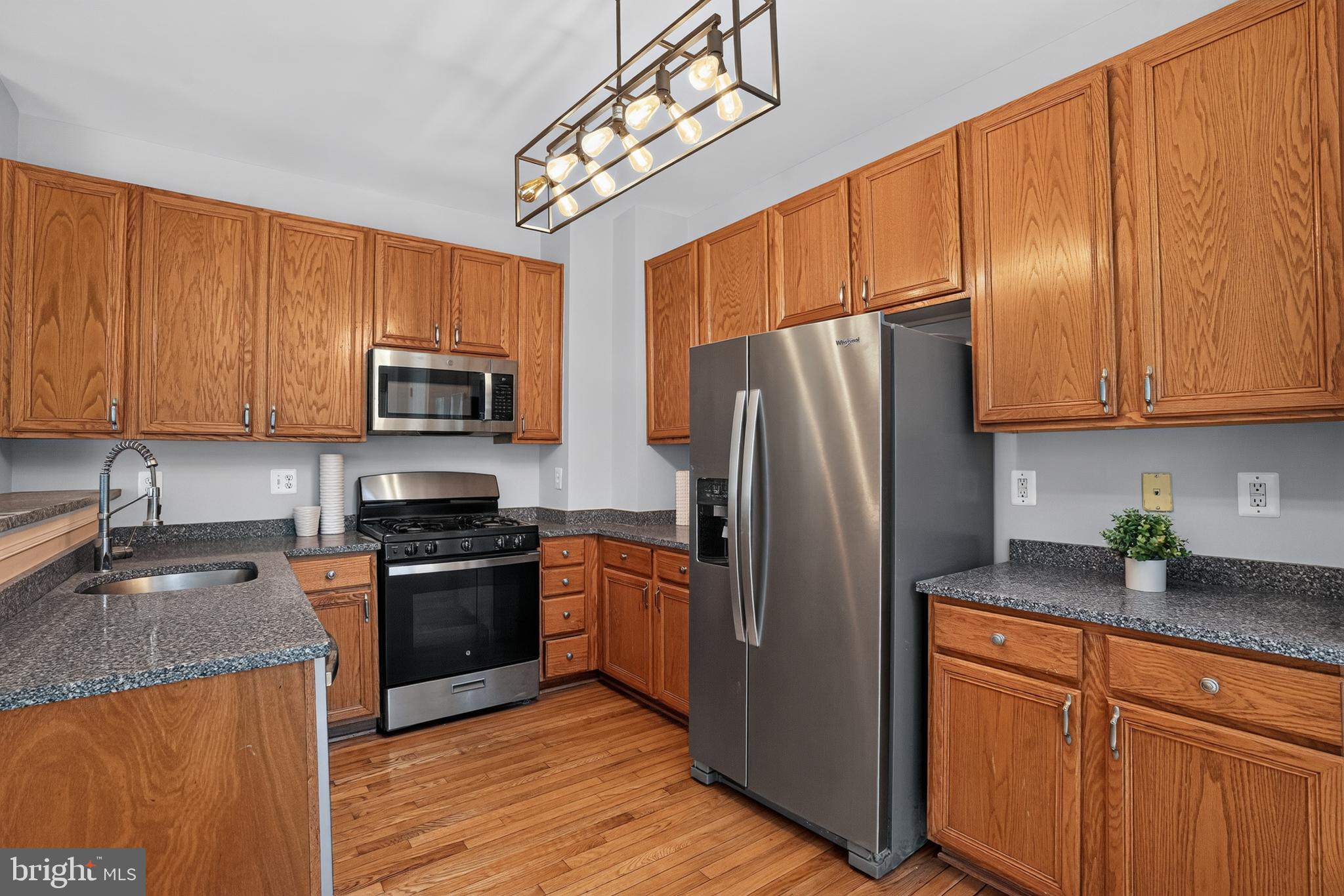 PT ROCKVILLE TWN RES 3 - Residential