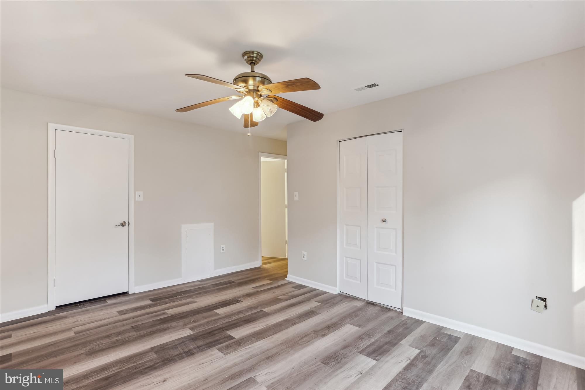 HOMELAND VILLAGE - Residential