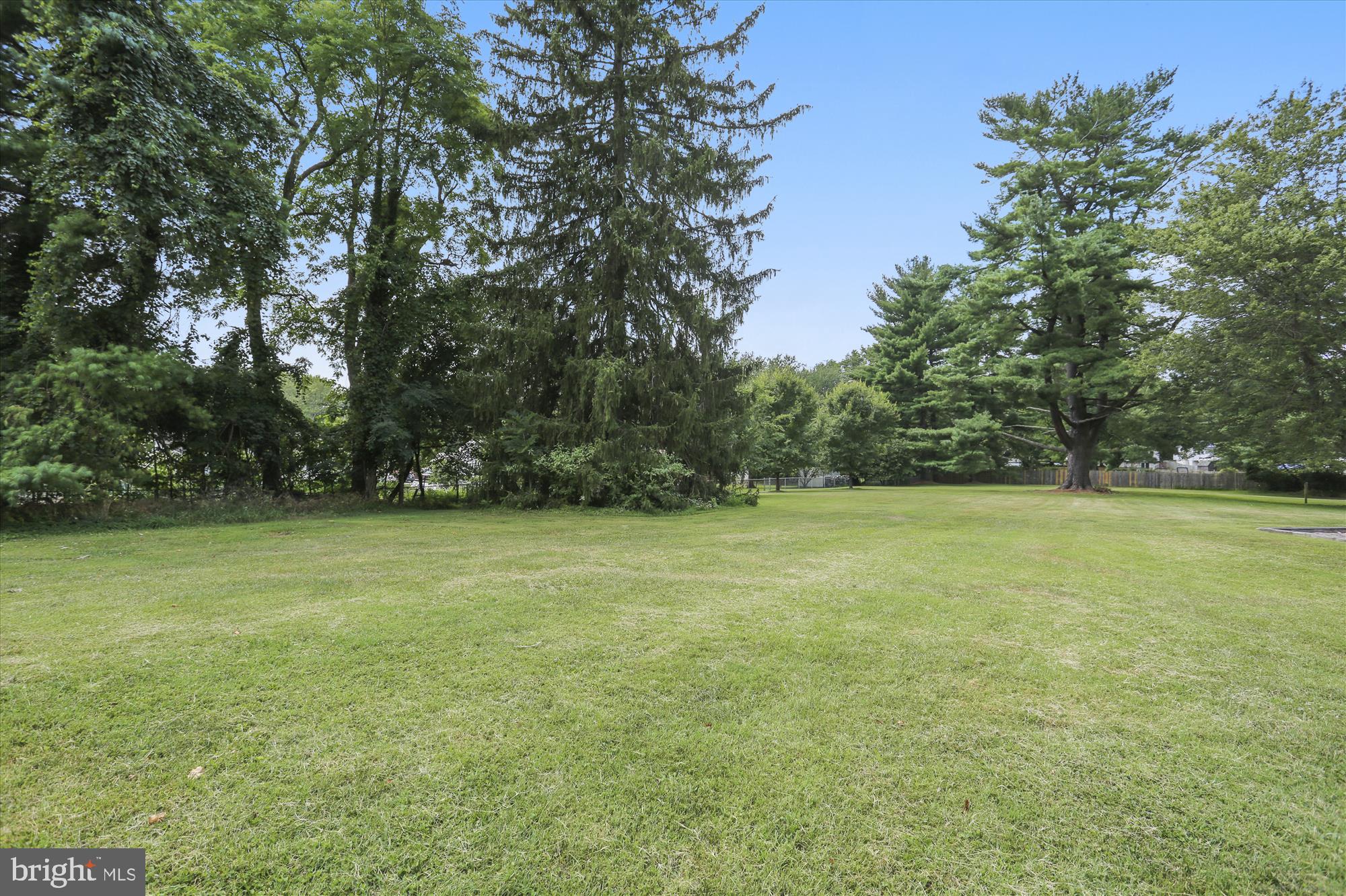 HOMELAND VILLAGE - Residential