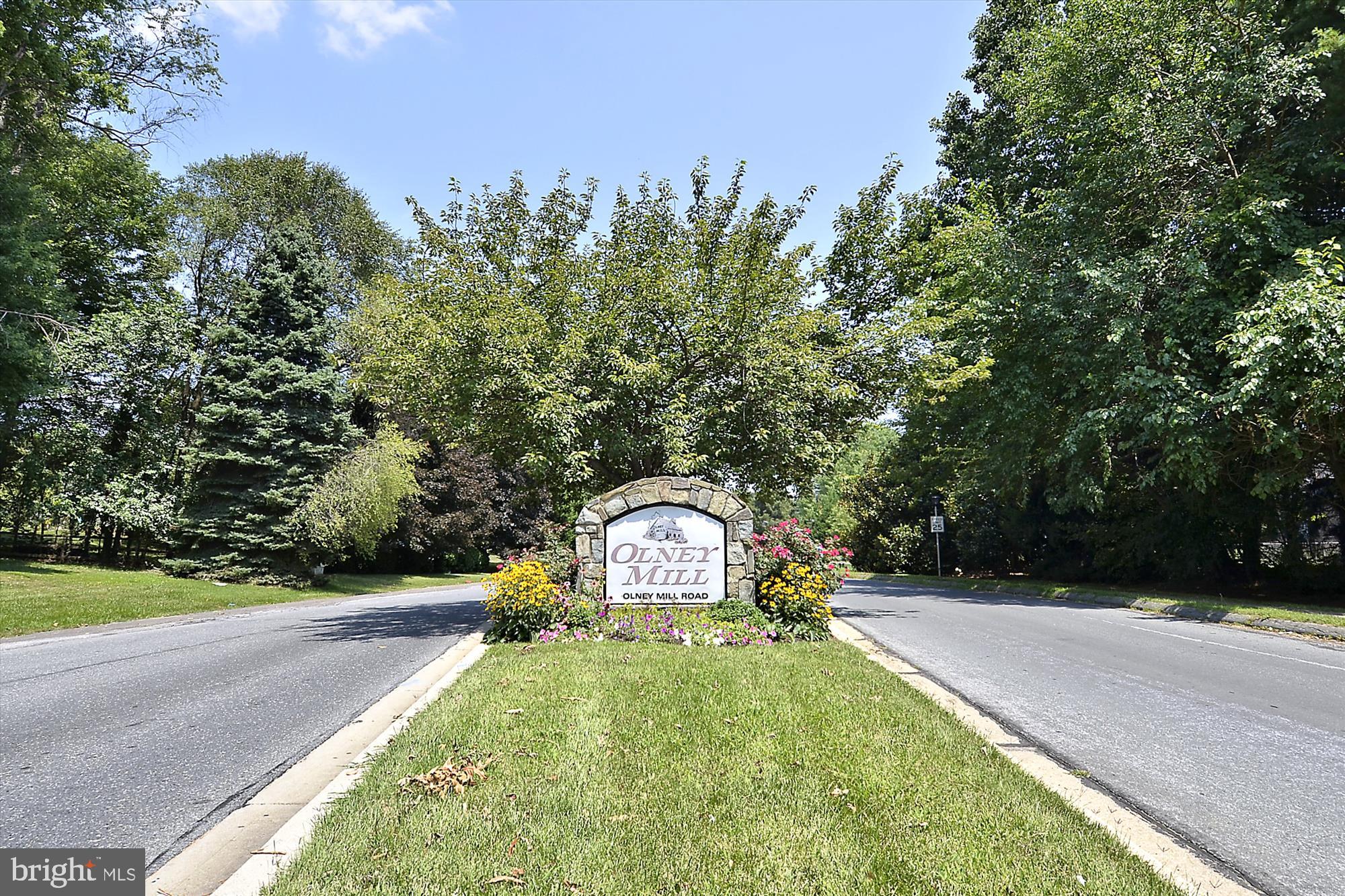 HOMELAND VILLAGE - Residential