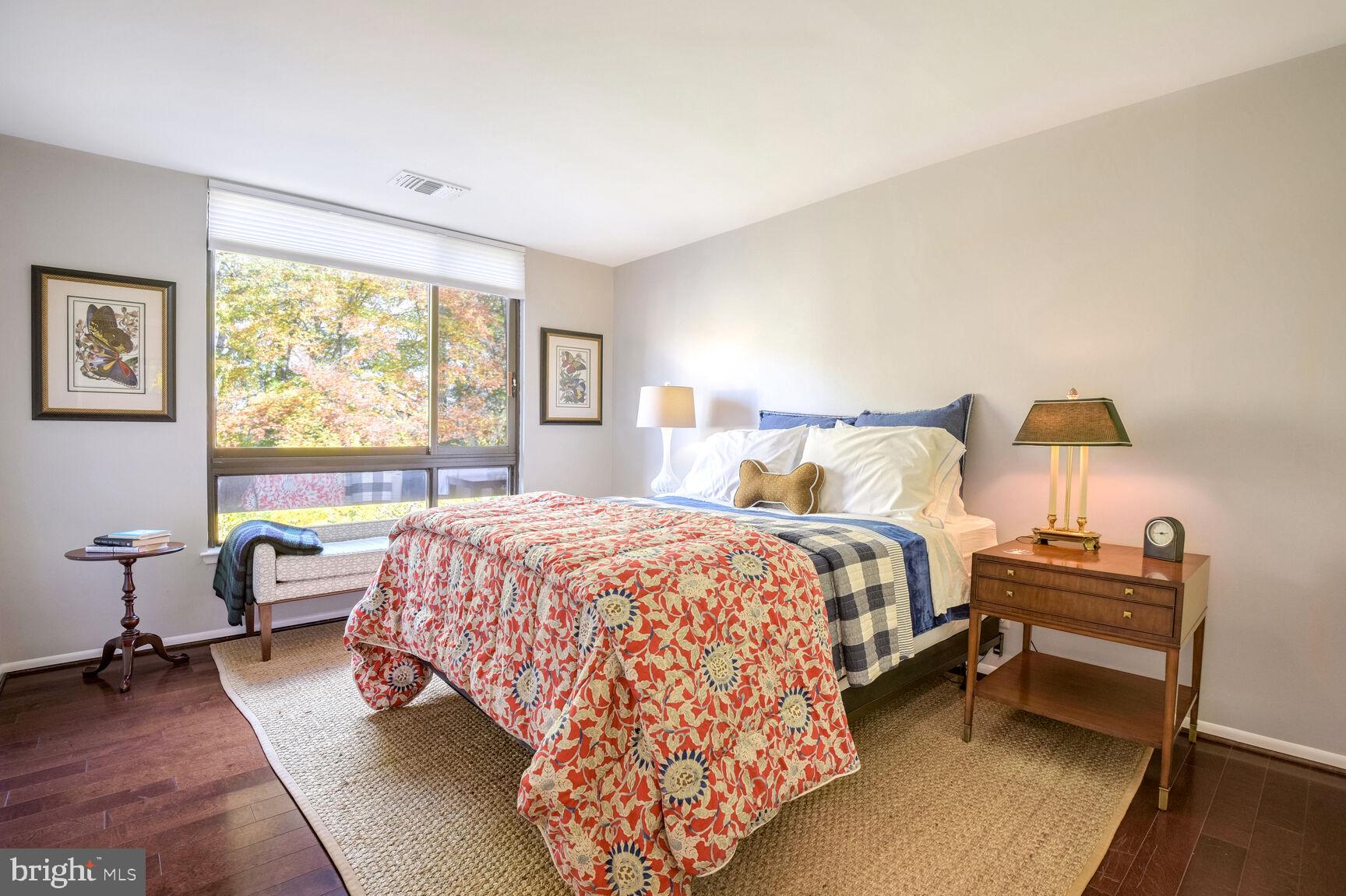 SUMNER VILLAGE - Residential