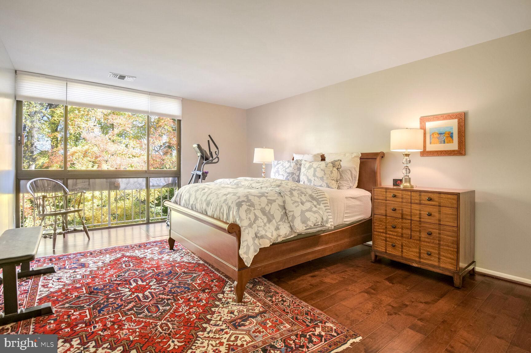 SUMNER VILLAGE - Residential
