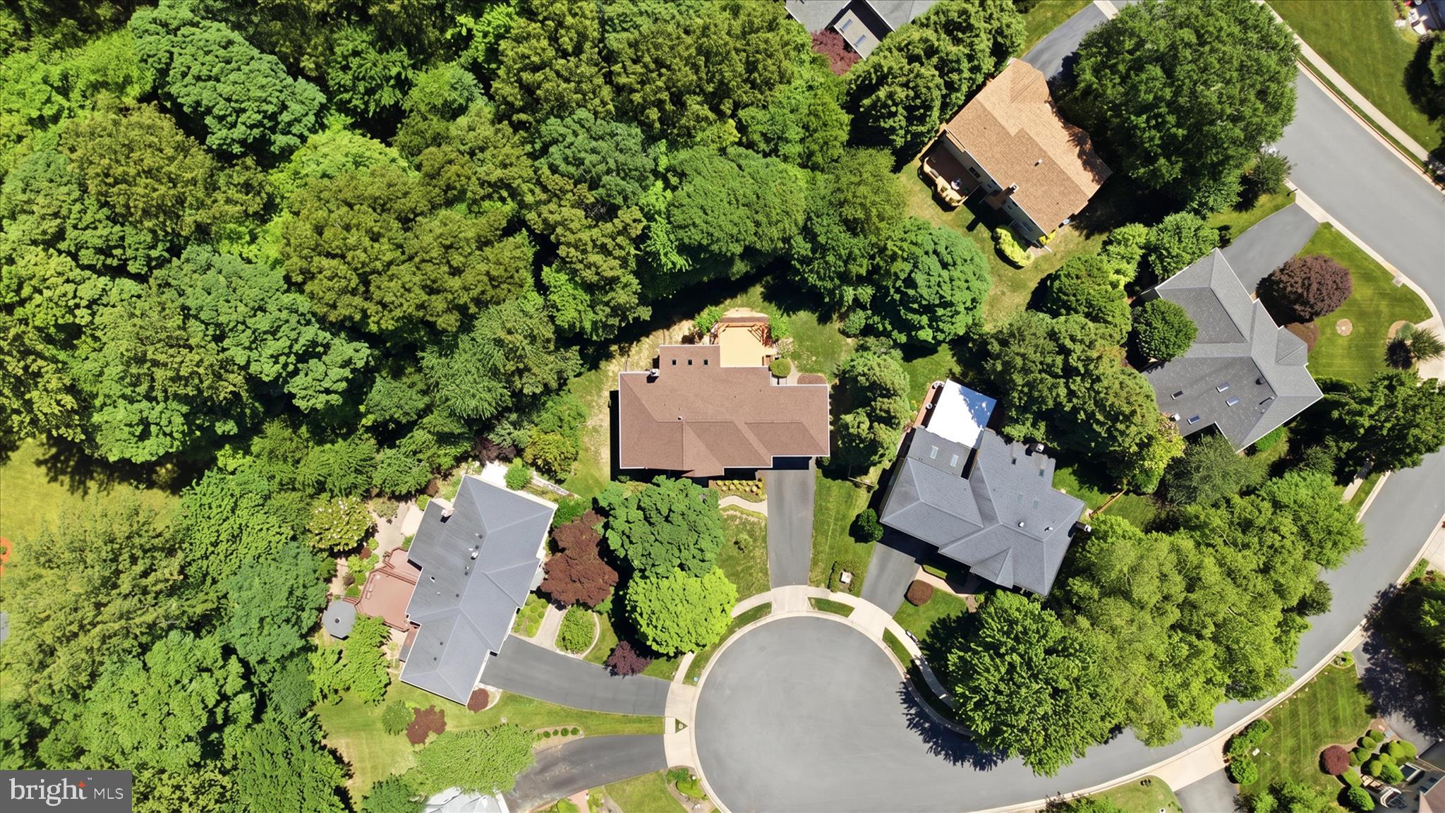 CROSSPOINTE - Residential