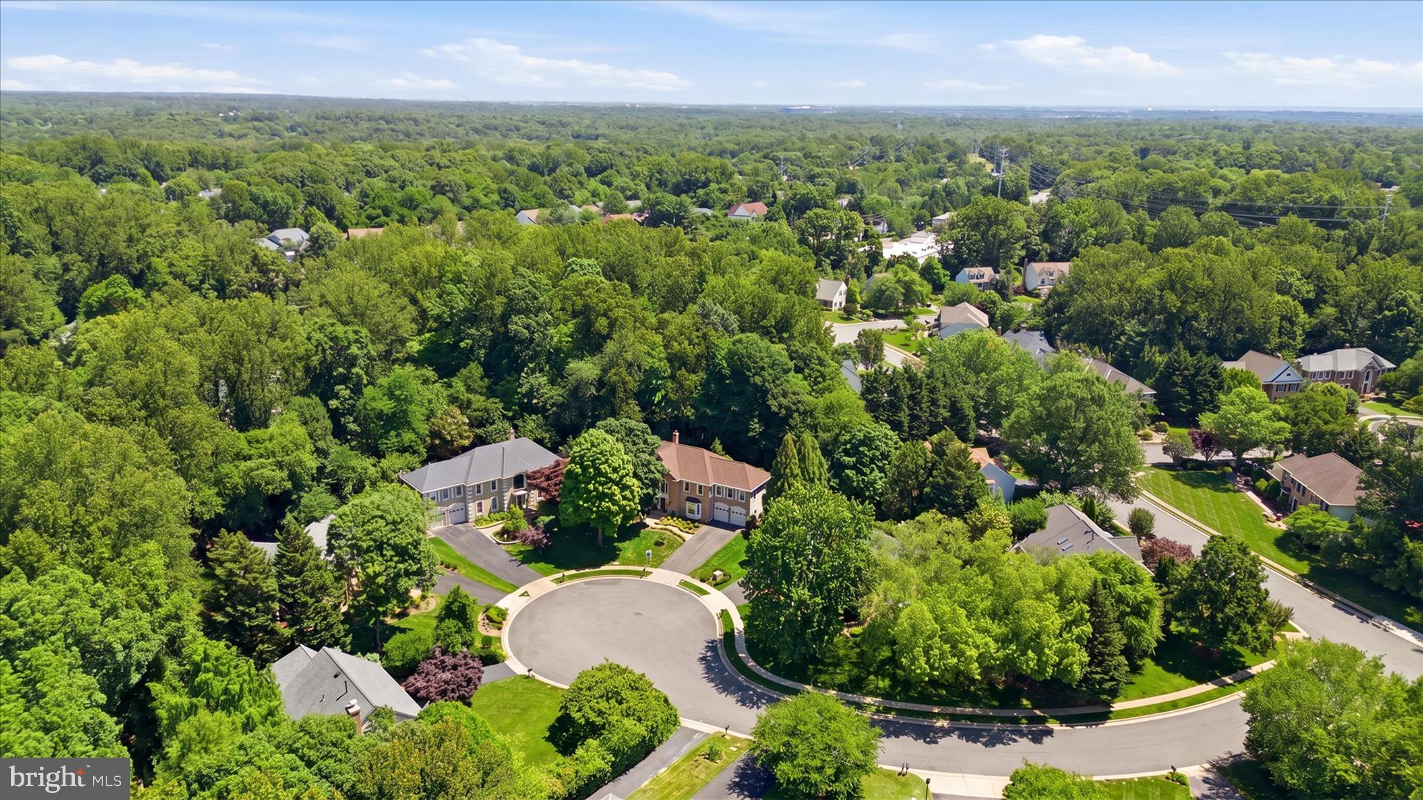 CROSSPOINTE - Residential