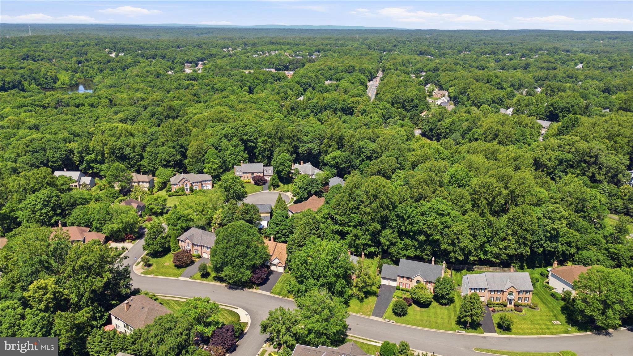 CROSSPOINTE - Residential