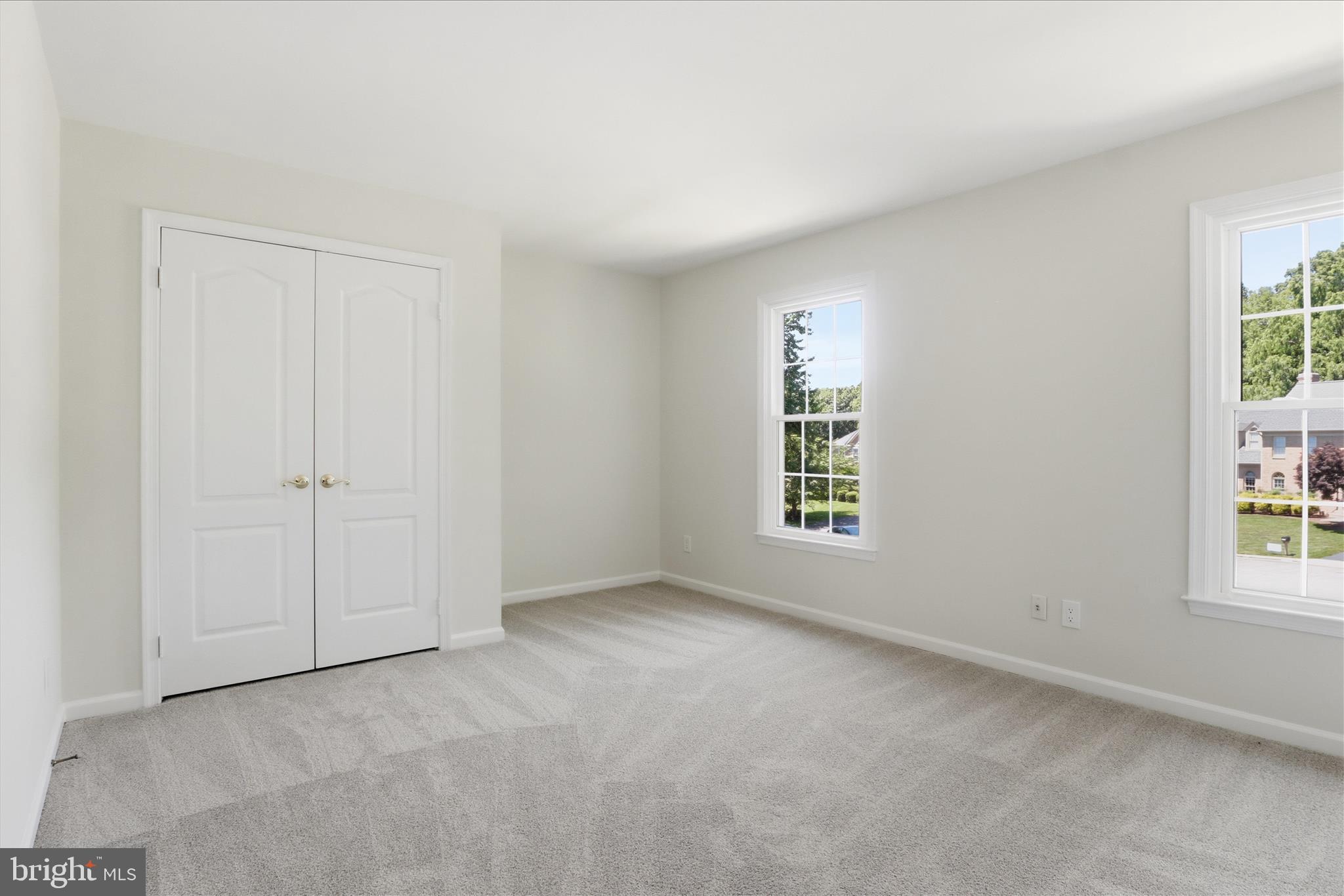 CROSSPOINTE - Residential
