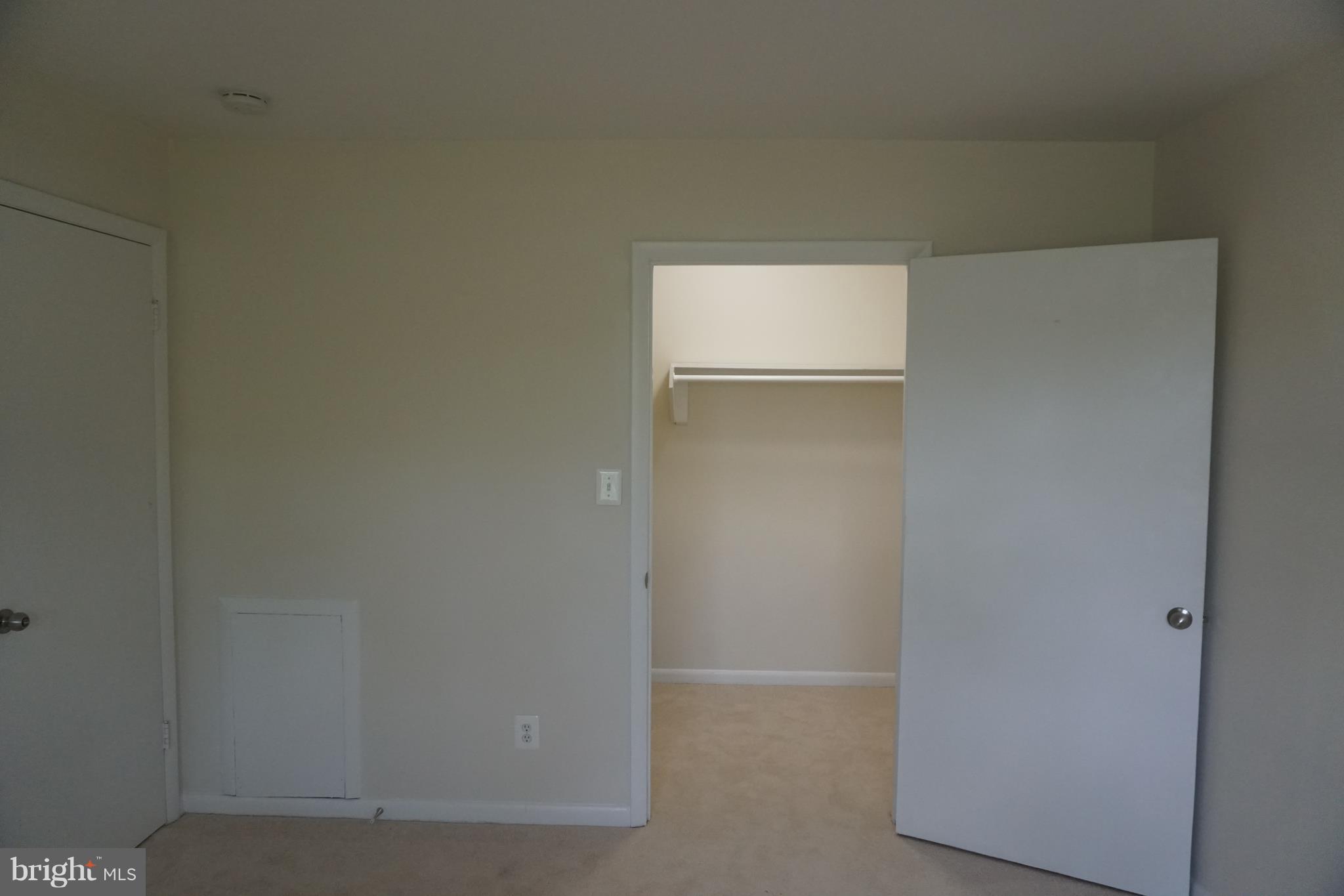 HUNTINGTON WALK - Residential