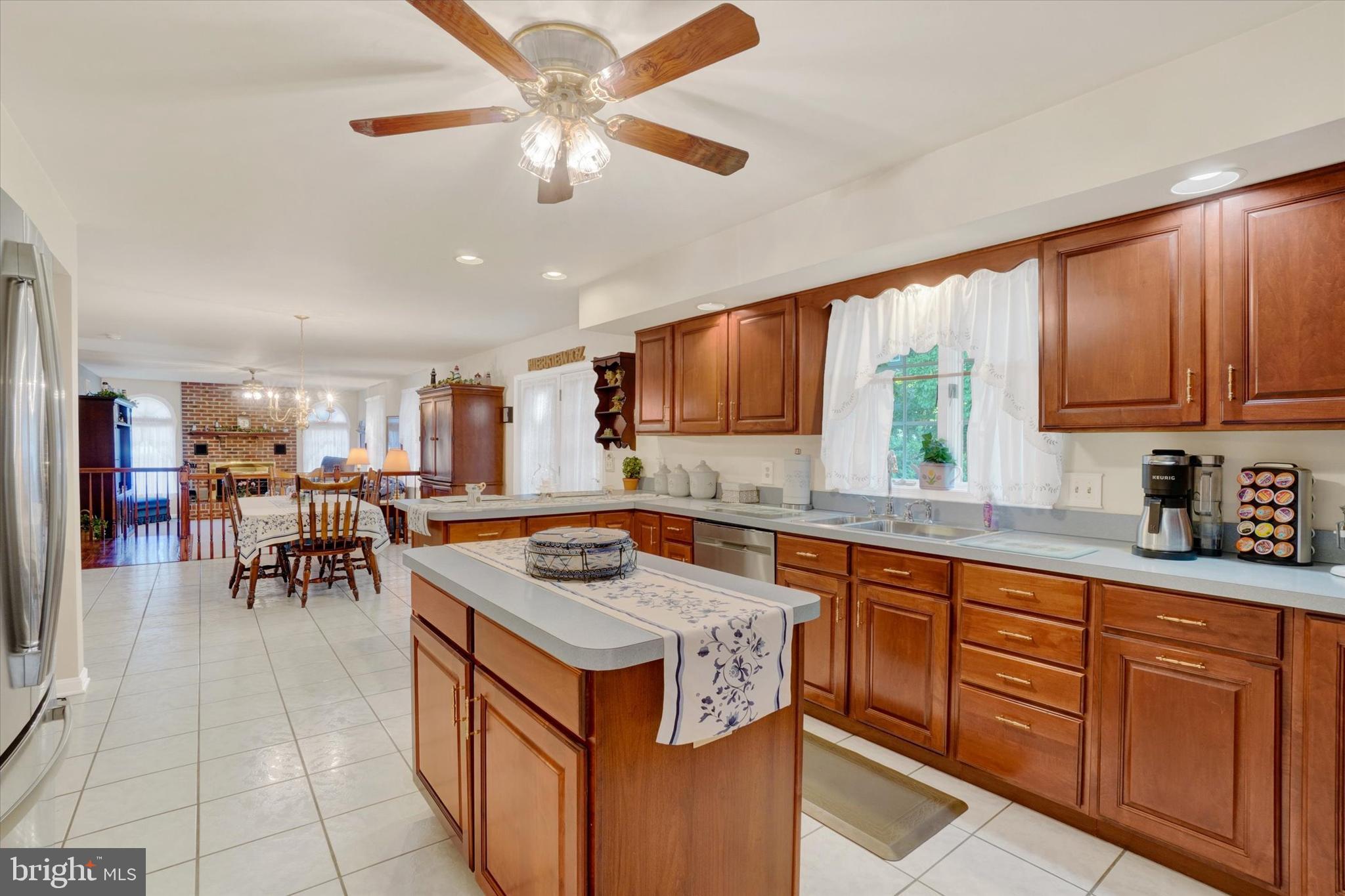 STONE RIDGE EAST - Residential