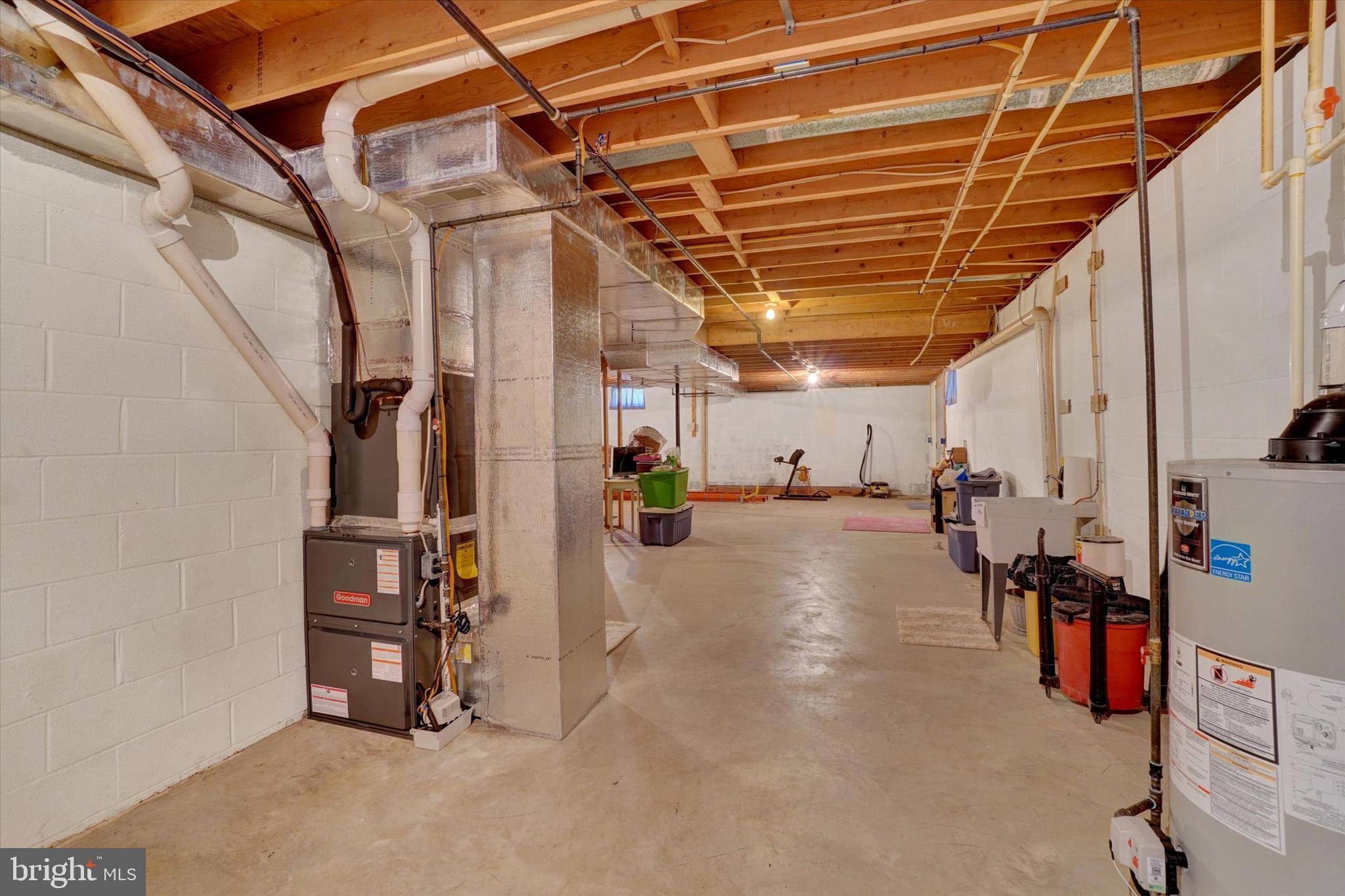 STONE RIDGE EAST - Residential
