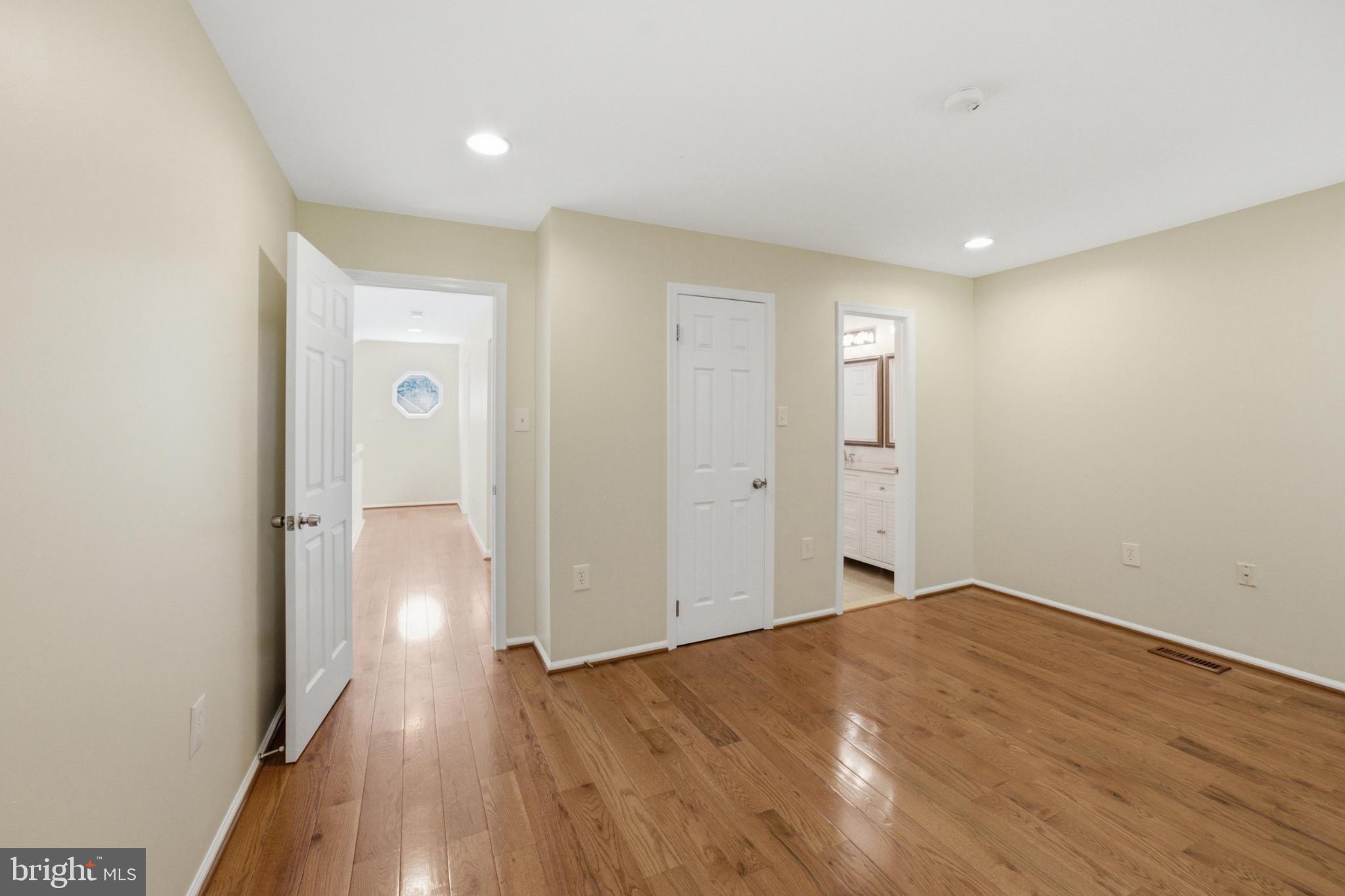 MONTCLAIR - Residential
