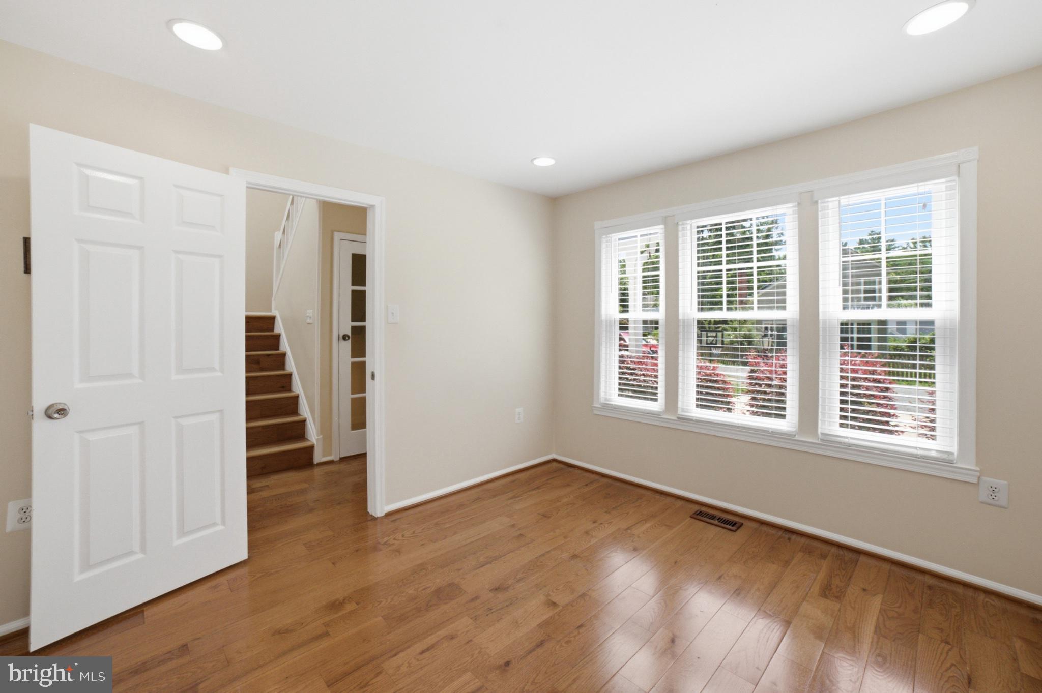 MONTCLAIR - Residential