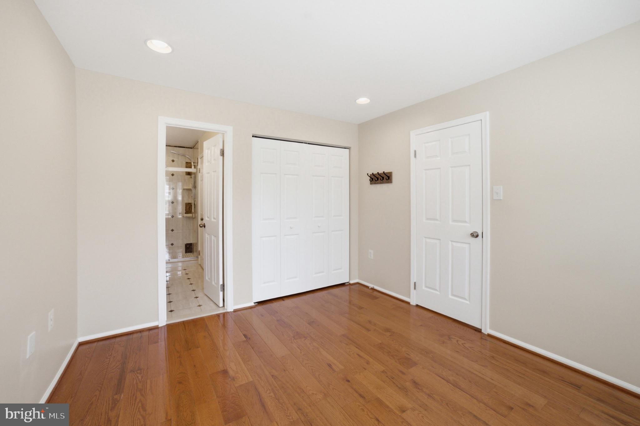 MONTCLAIR - Residential