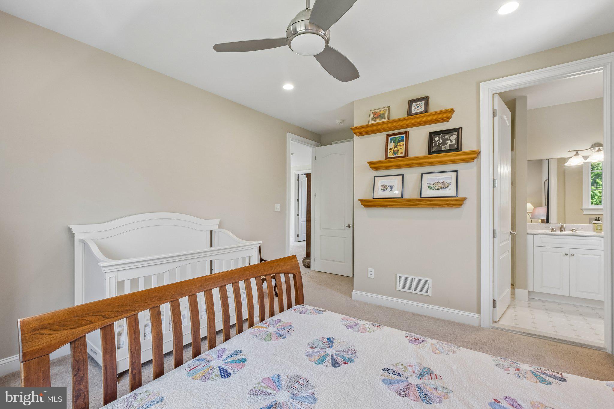POETS WALK - Residential