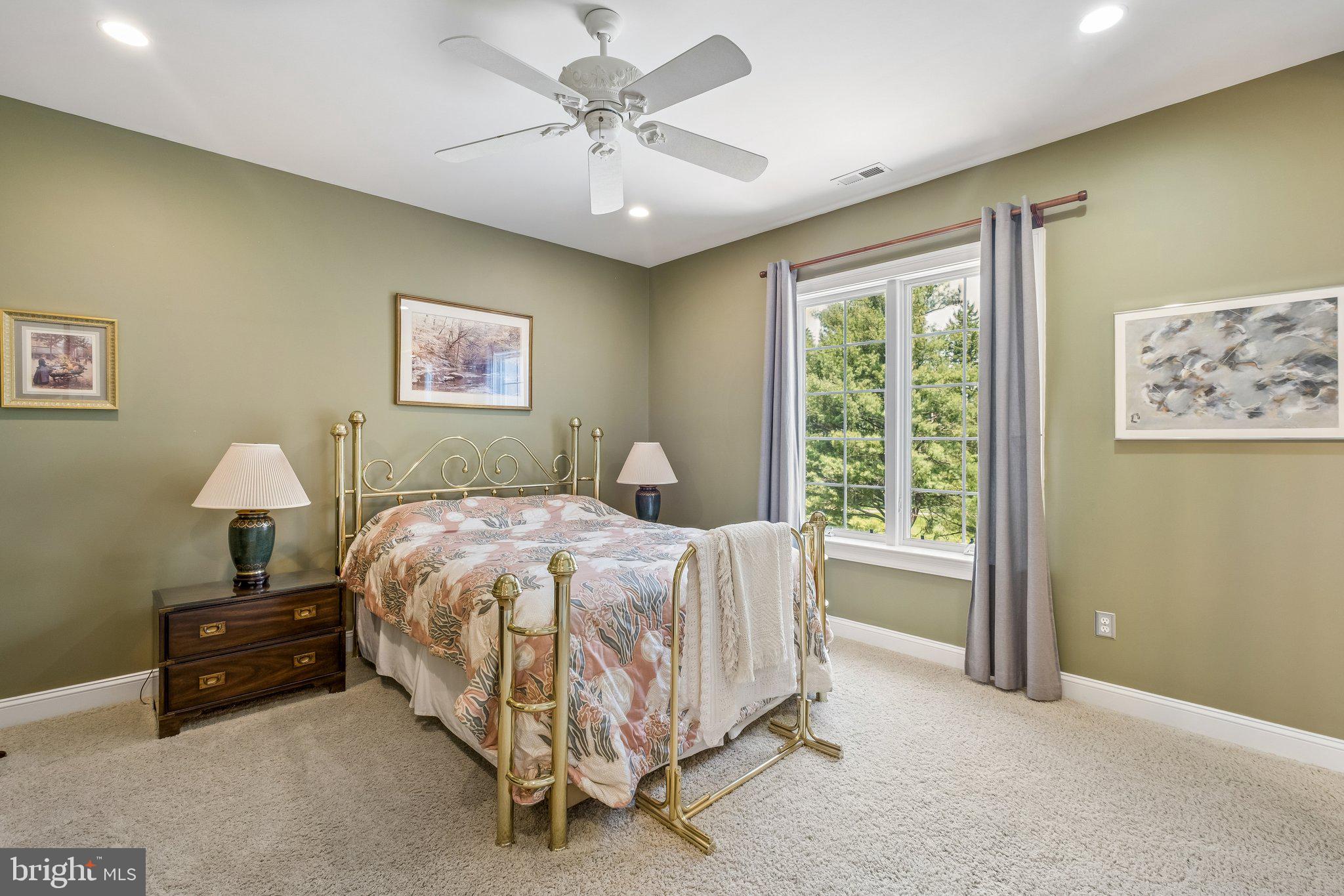 POETS WALK - Residential