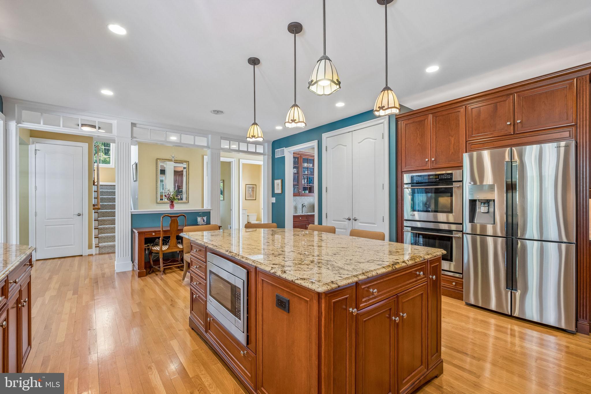 POETS WALK - Residential