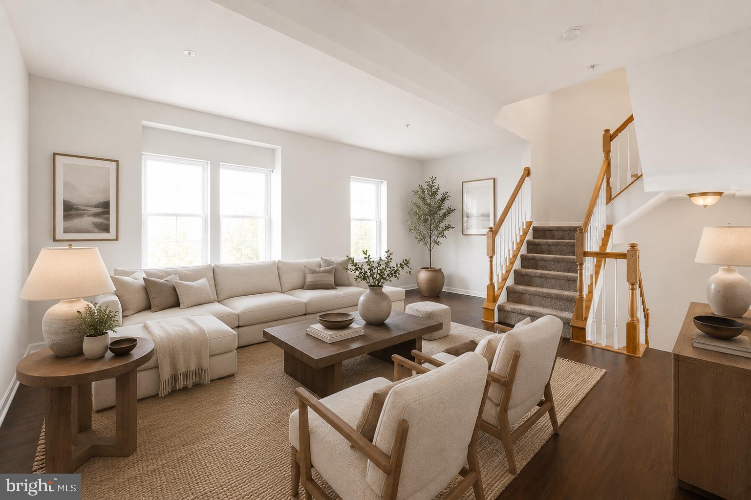 ROUND HILL - Residential