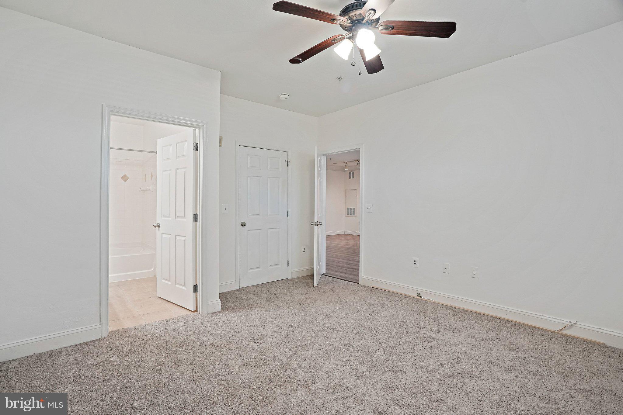 FITZ AT ROCKVILLE TOWN C - Residential