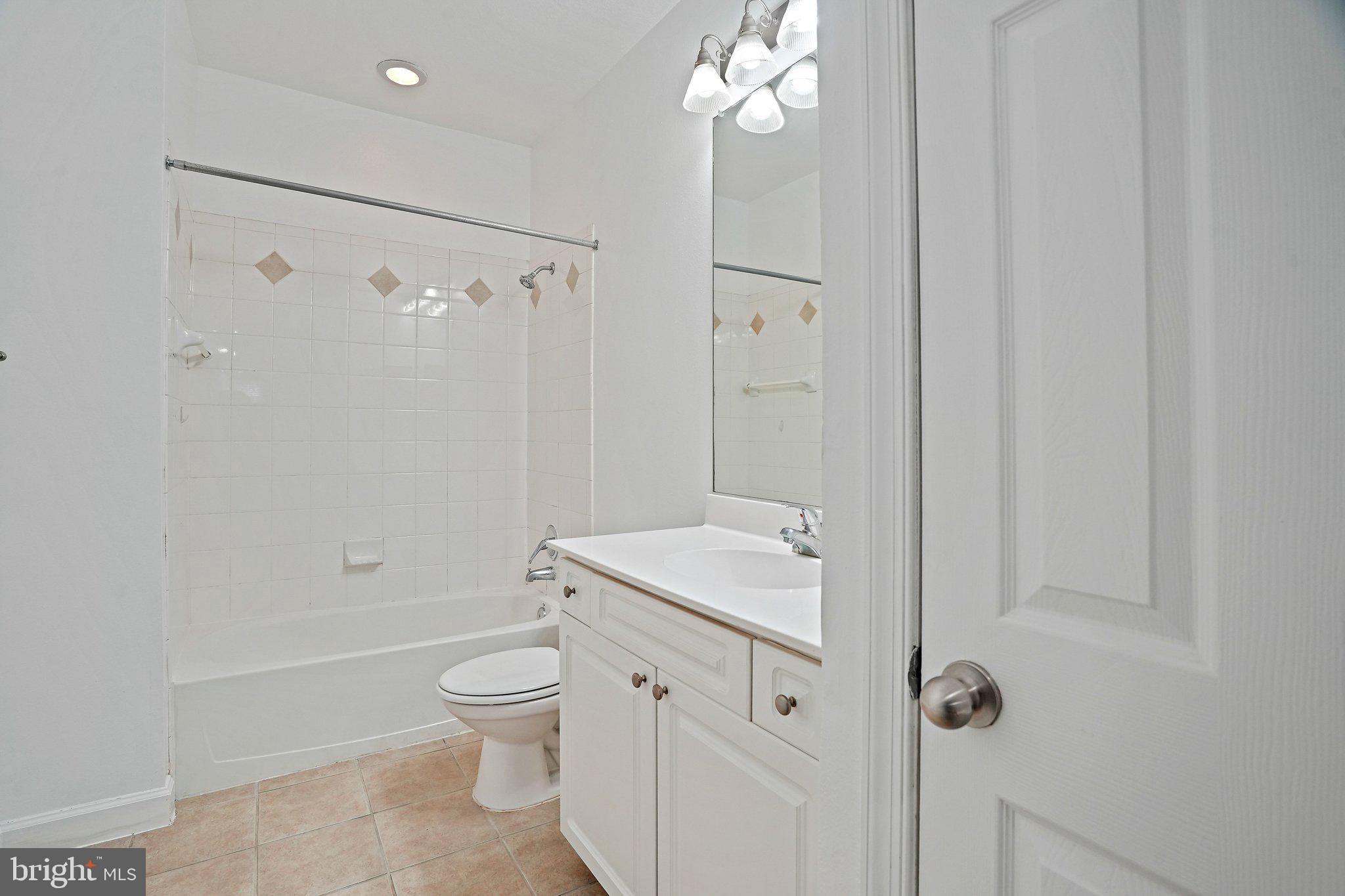 FITZ AT ROCKVILLE TOWN C - Residential