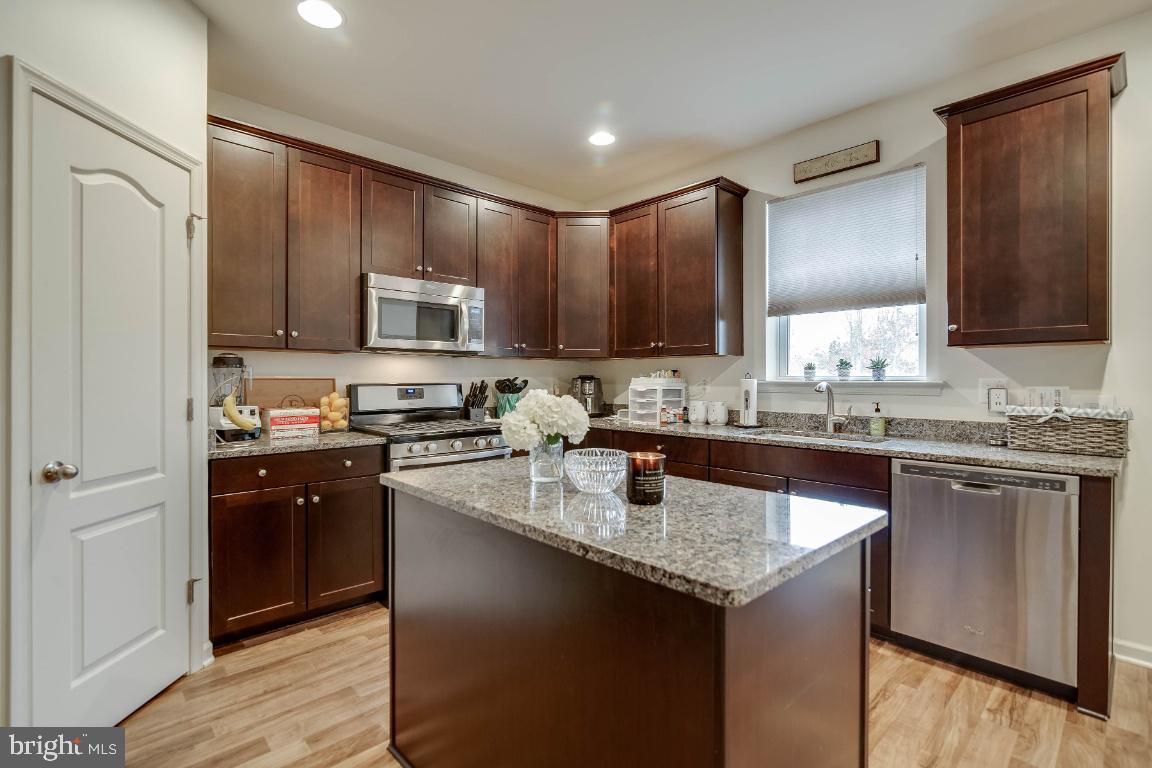 COLONIAL FORGE - Residential