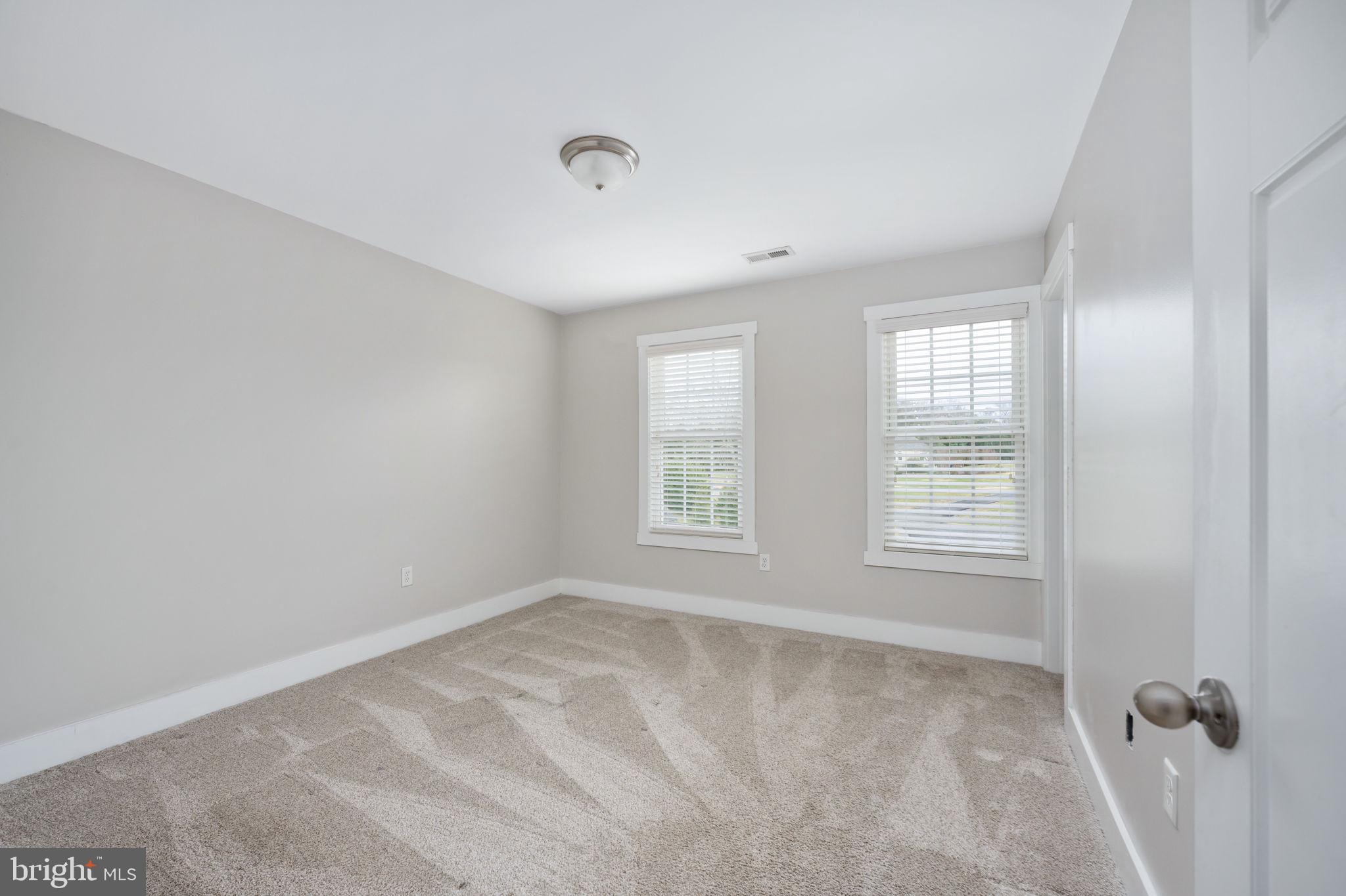 LONG VIEW SHORES - Residential