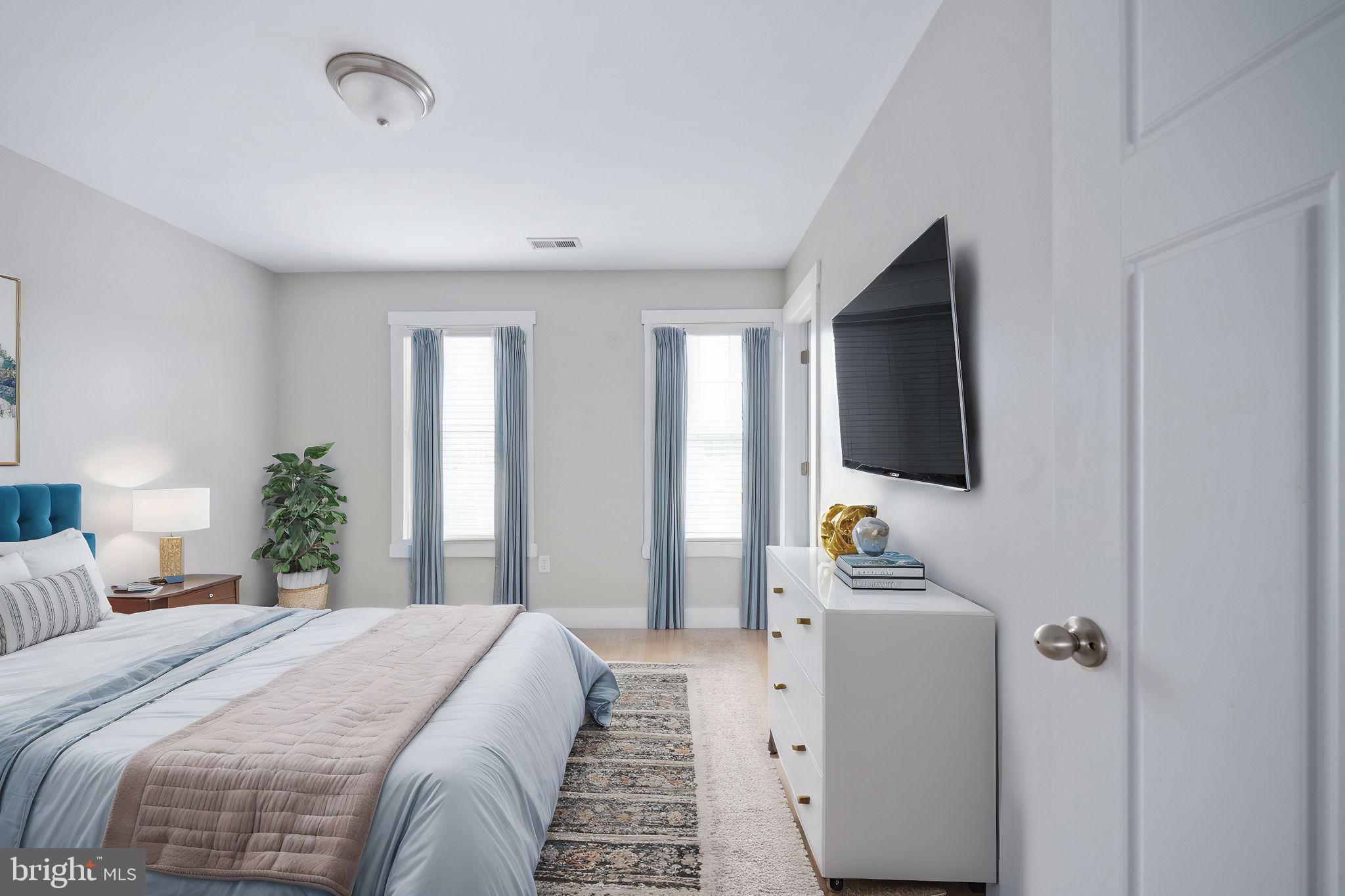 LONG VIEW SHORES - Residential