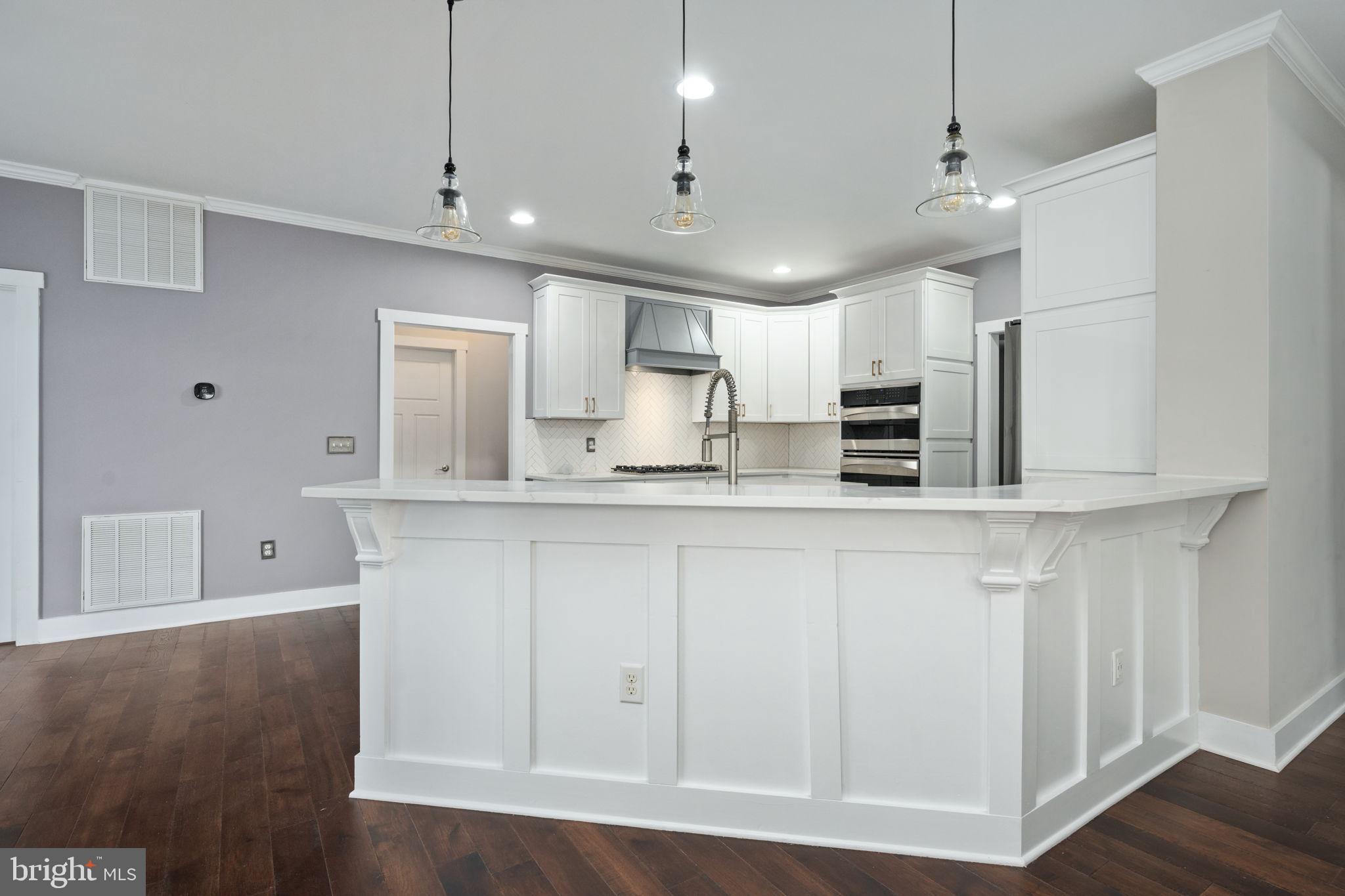 LONG VIEW SHORES - Residential