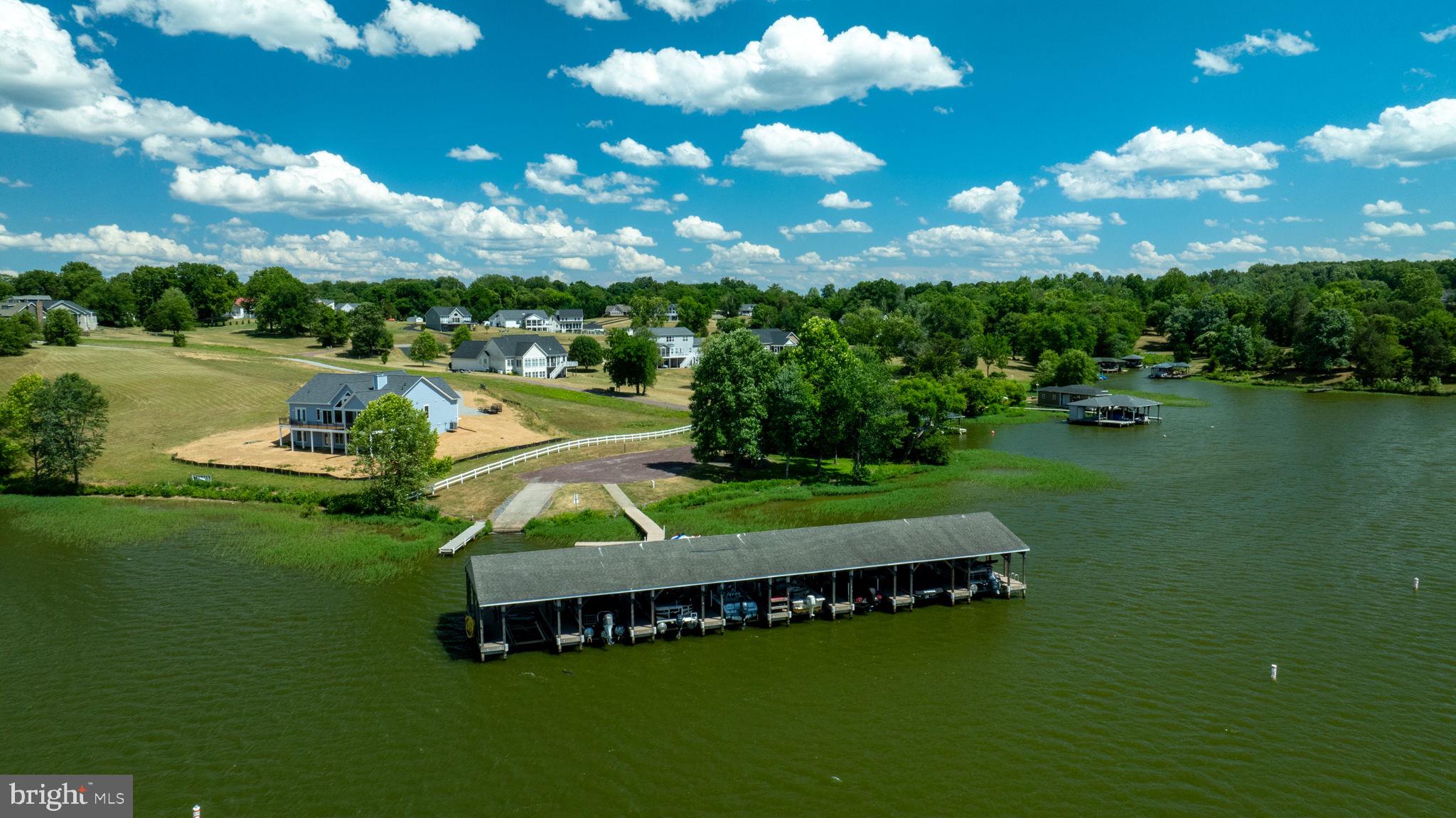 LONG VIEW SHORES - Residential