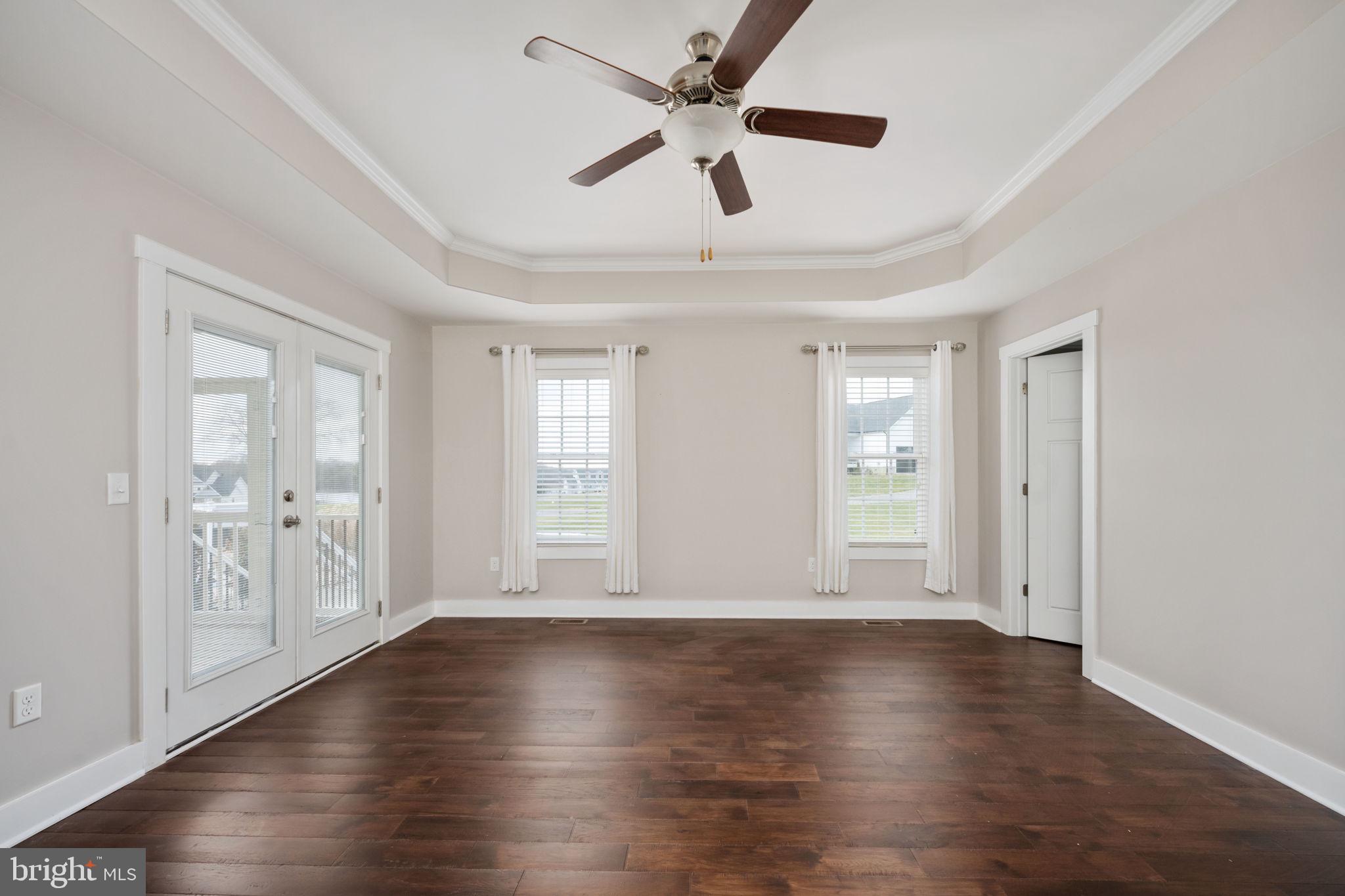 LONG VIEW SHORES - Residential