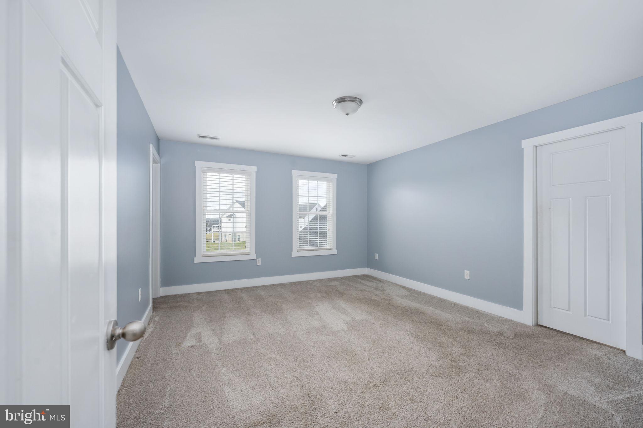 LONG VIEW SHORES - Residential
