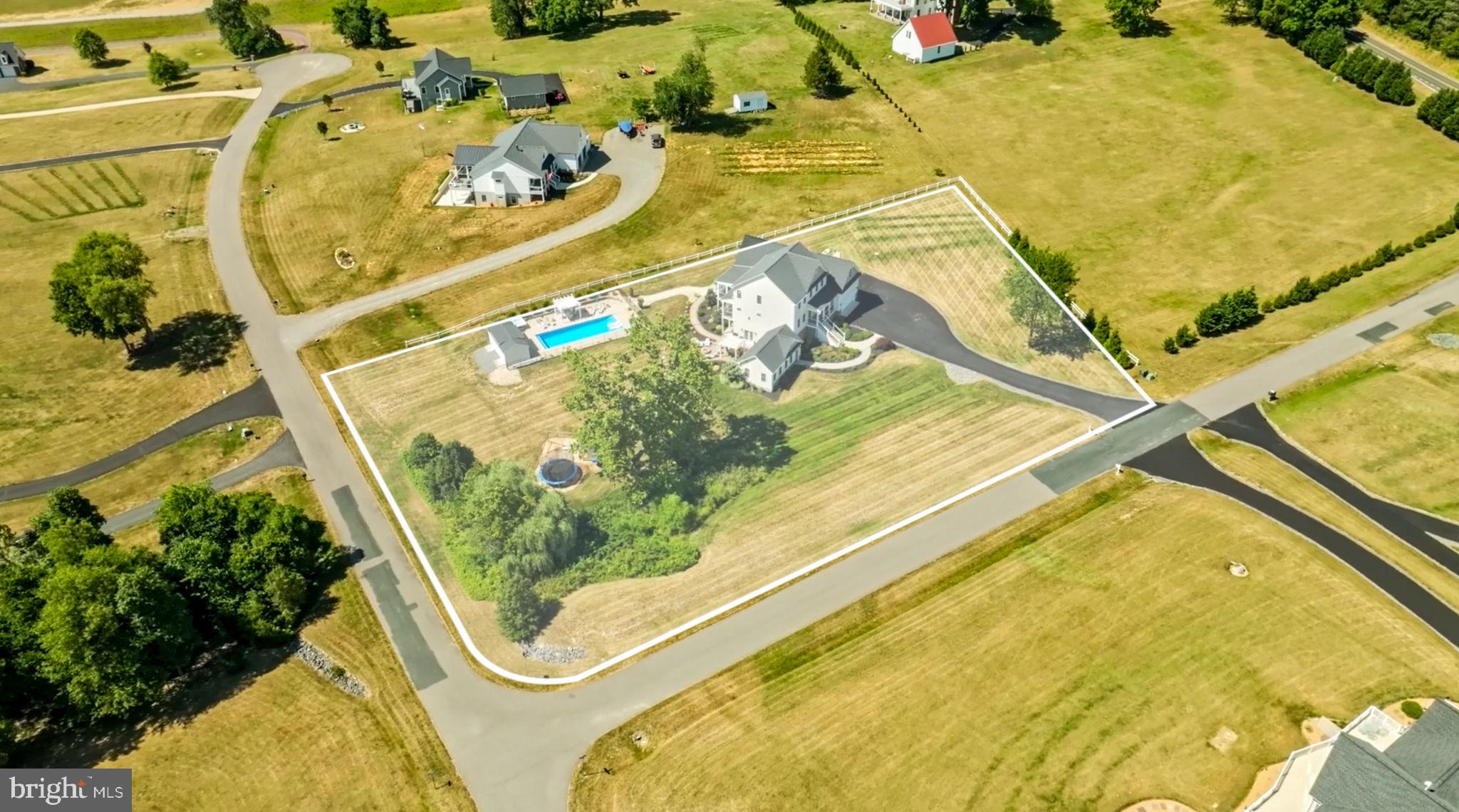 LONG VIEW SHORES - Residential