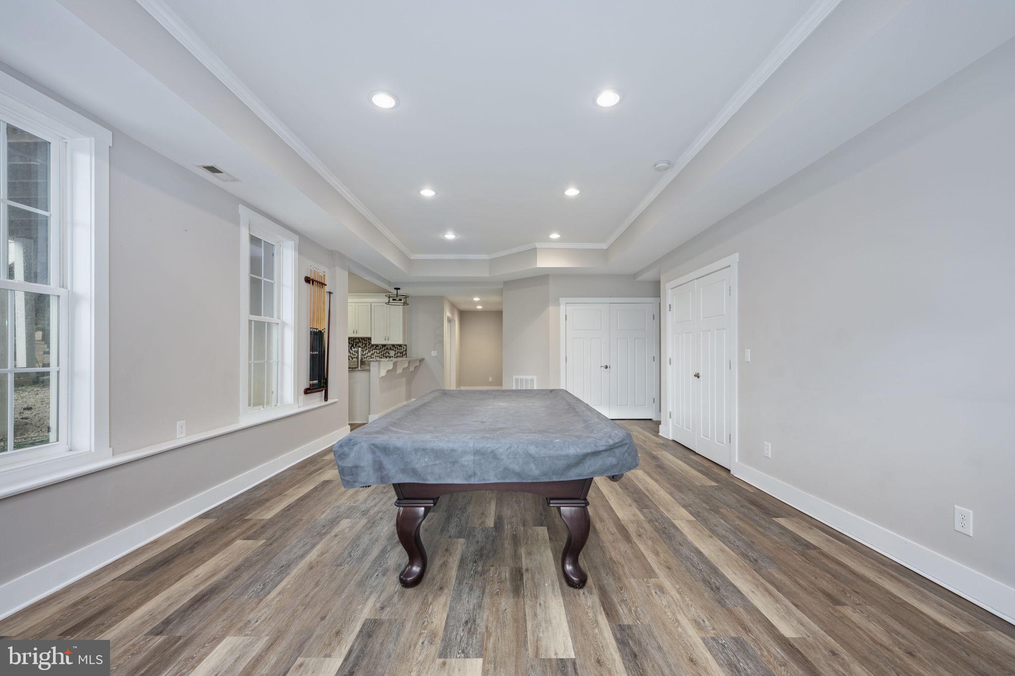 LONG VIEW SHORES - Residential