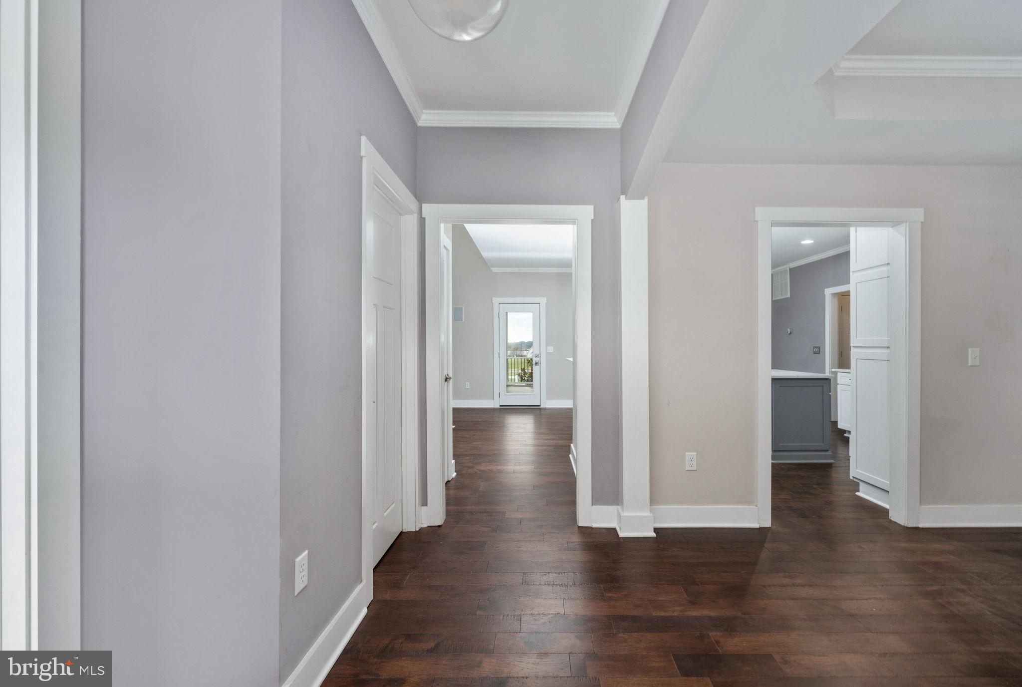 LONG VIEW SHORES - Residential