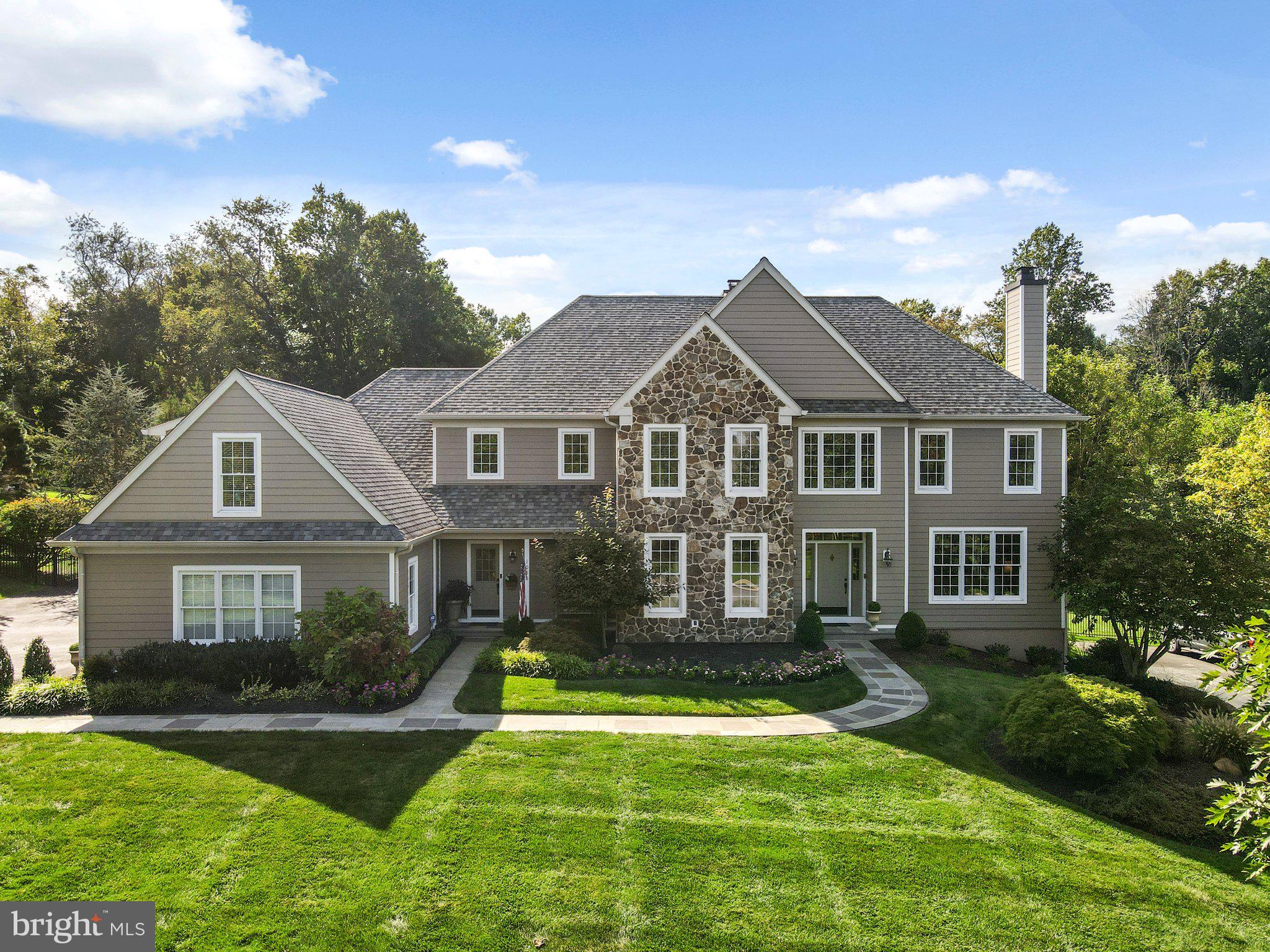ROSSMORE - Residential