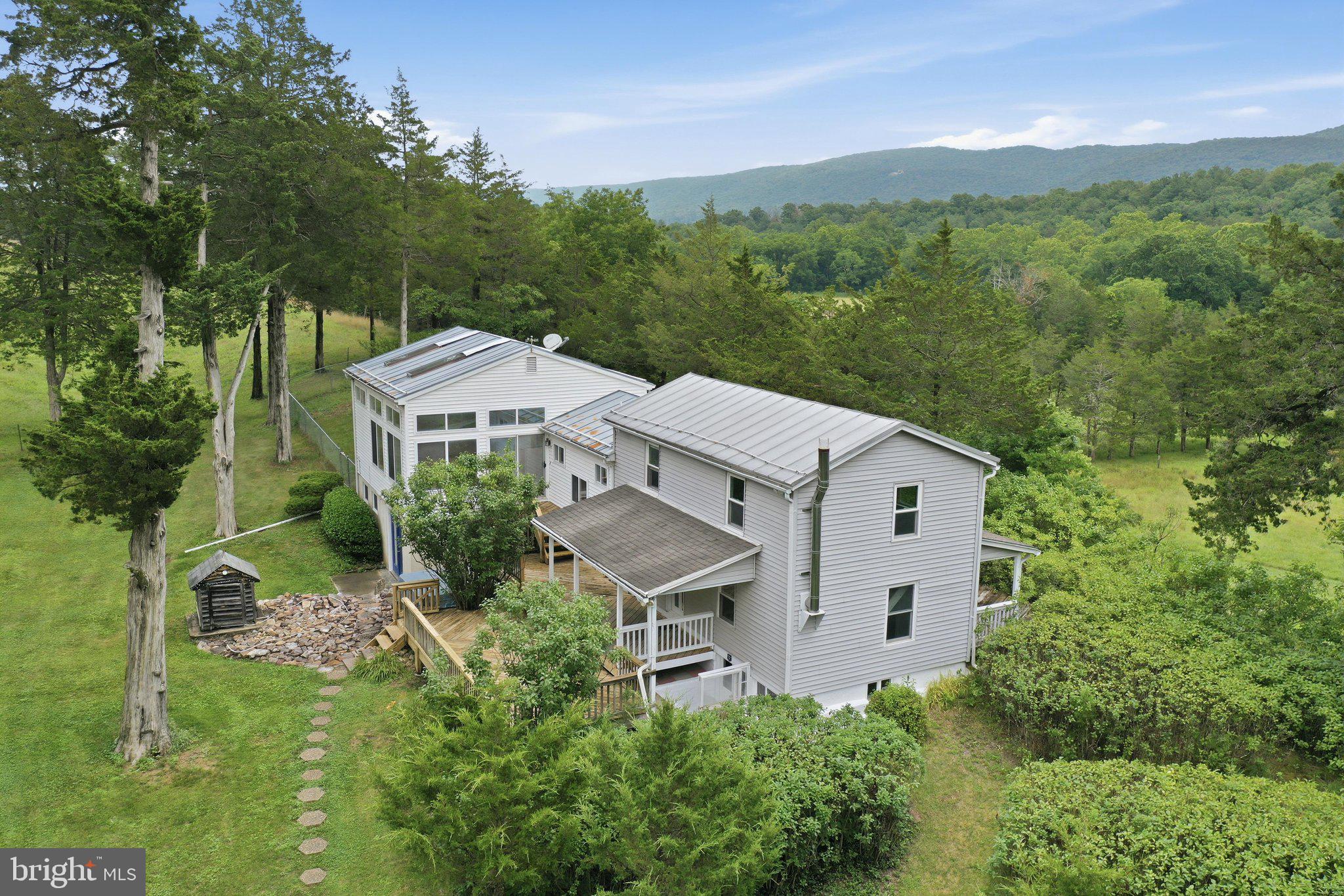 SAND PLACE ACRES - Residential