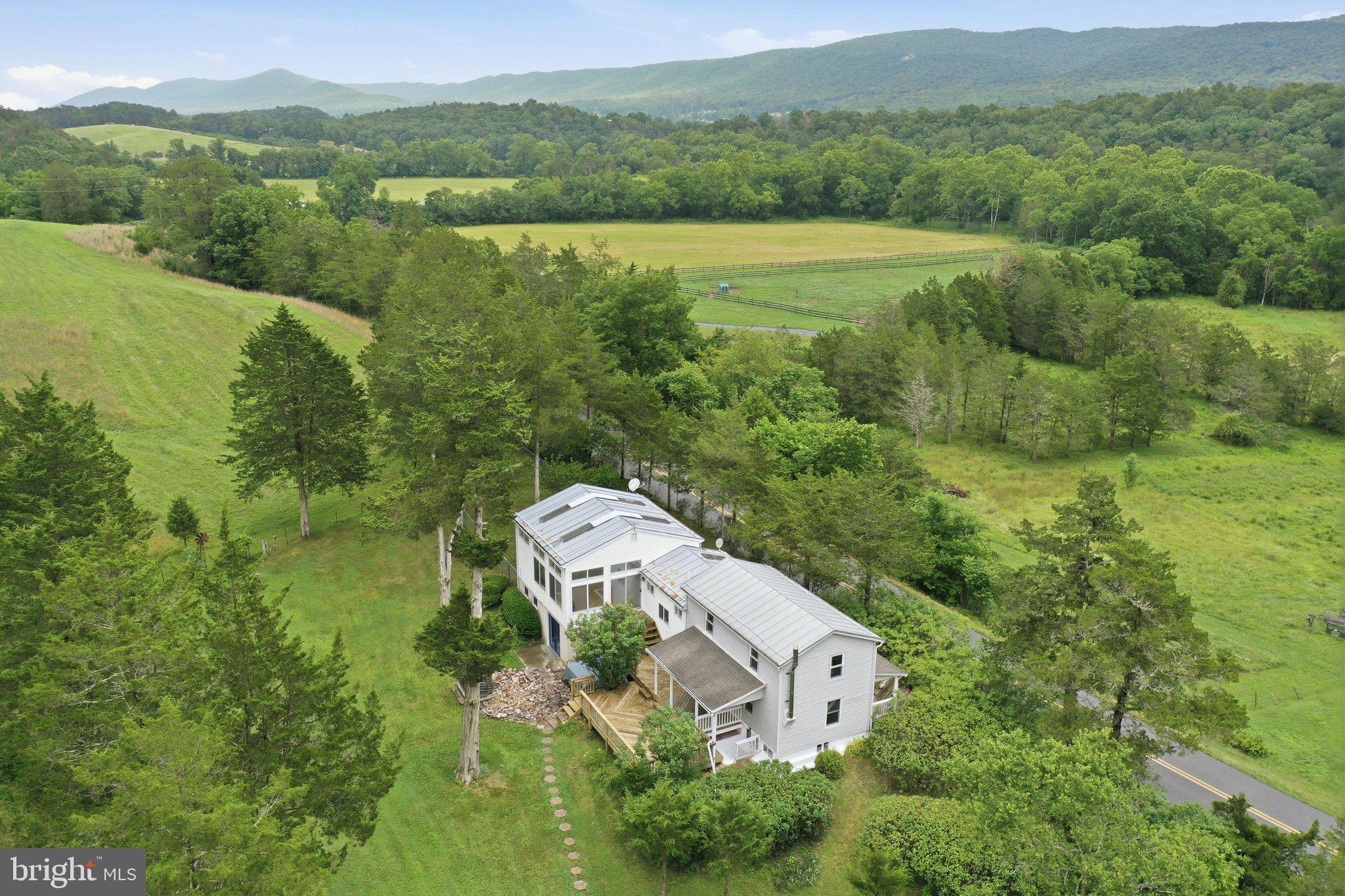 SAND PLACE ACRES - Residential