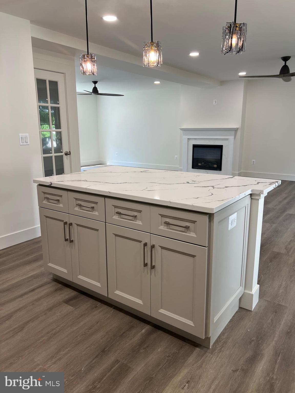 ASHTON WOODS - Residential