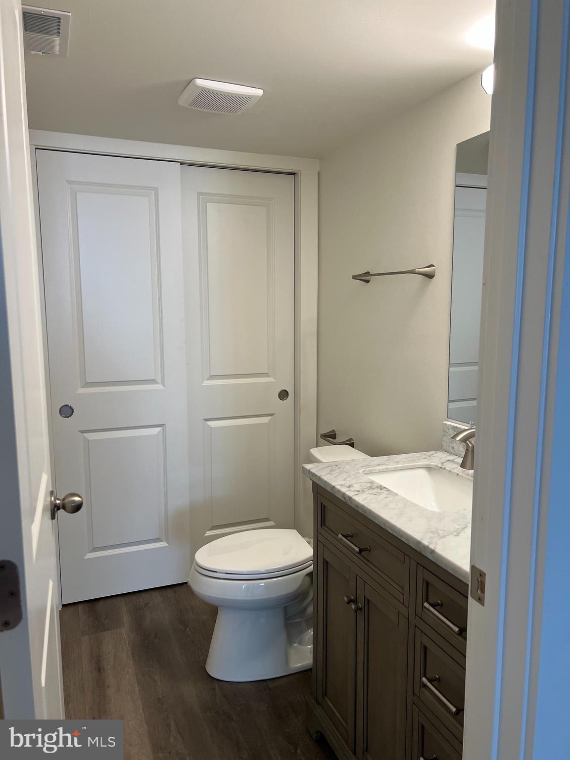 ASHTON WOODS - Residential