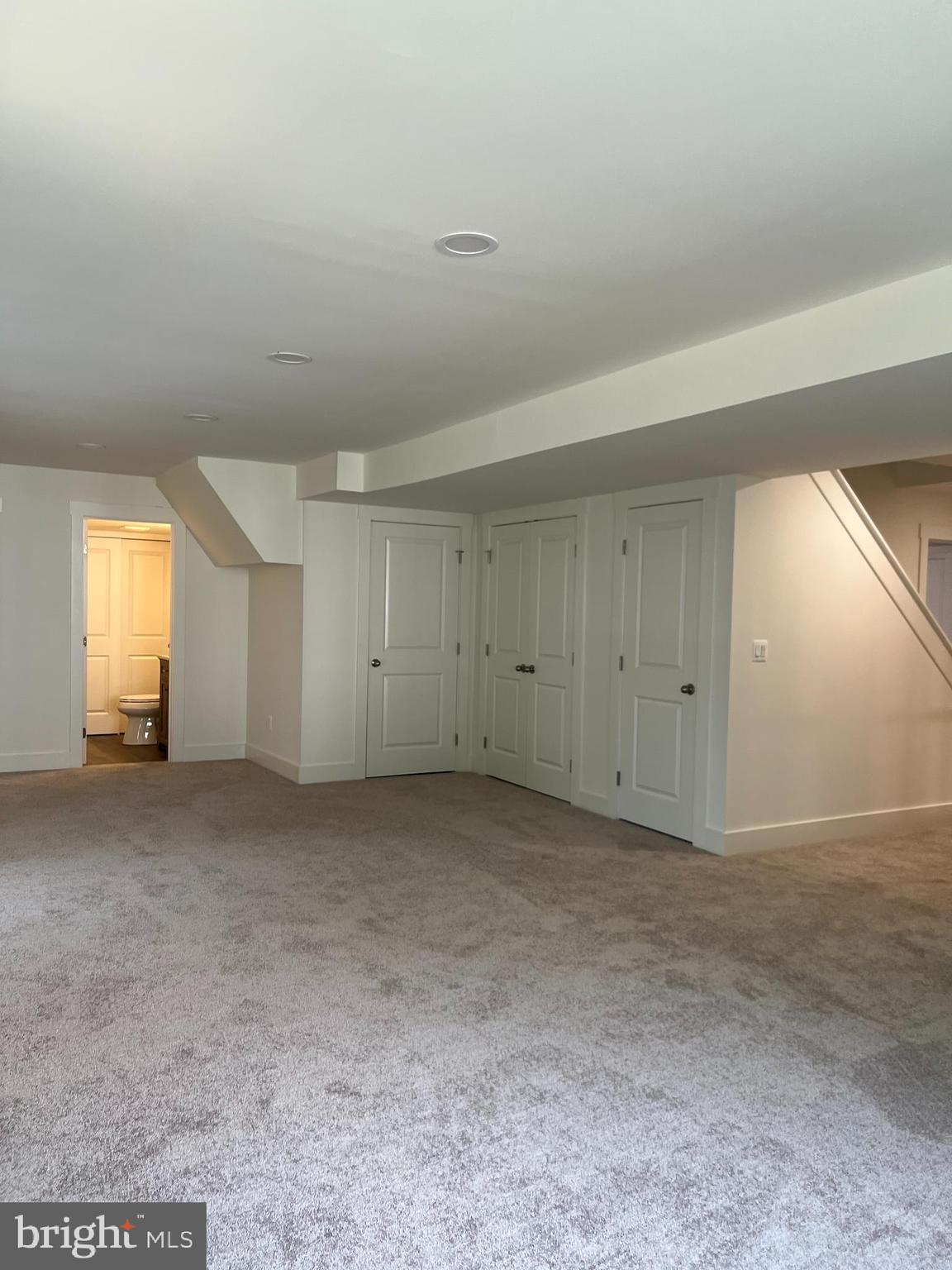 ASHTON WOODS - Residential