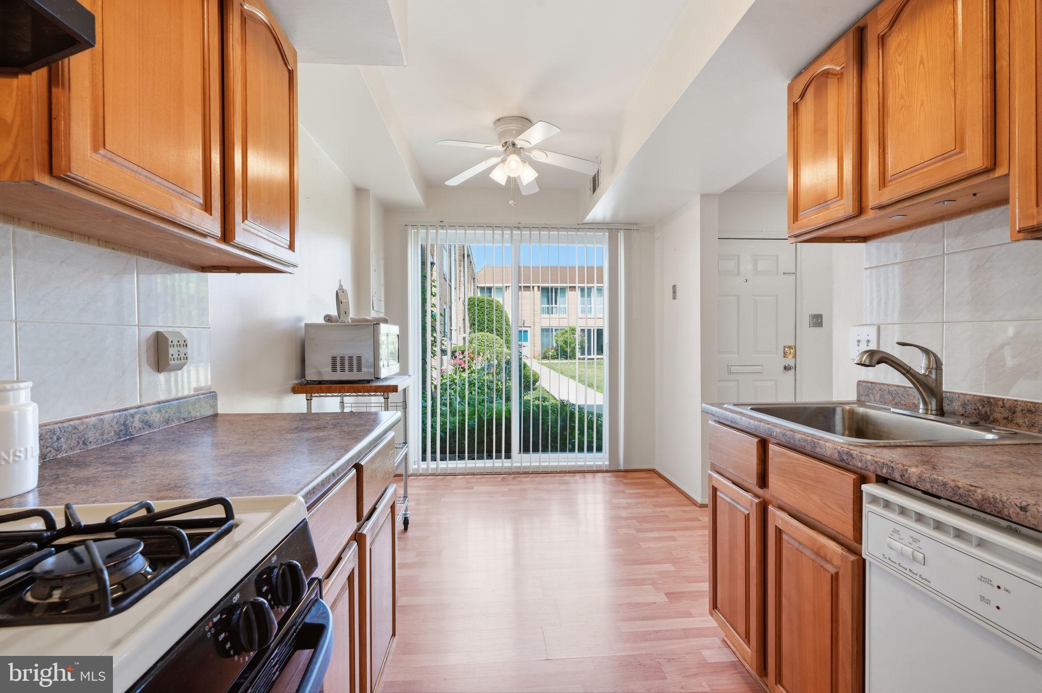 YORKTOWN - Residential