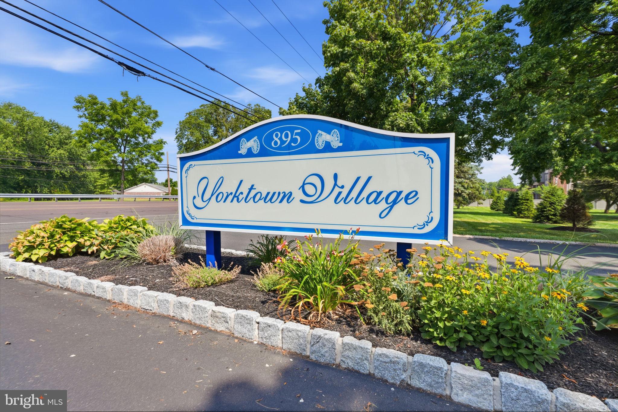 YORKTOWN - Residential