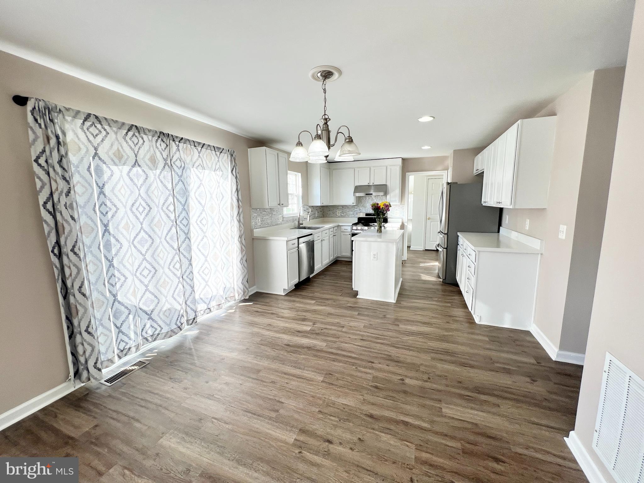 THE FALLS AT LEE'S PARKE - Residential