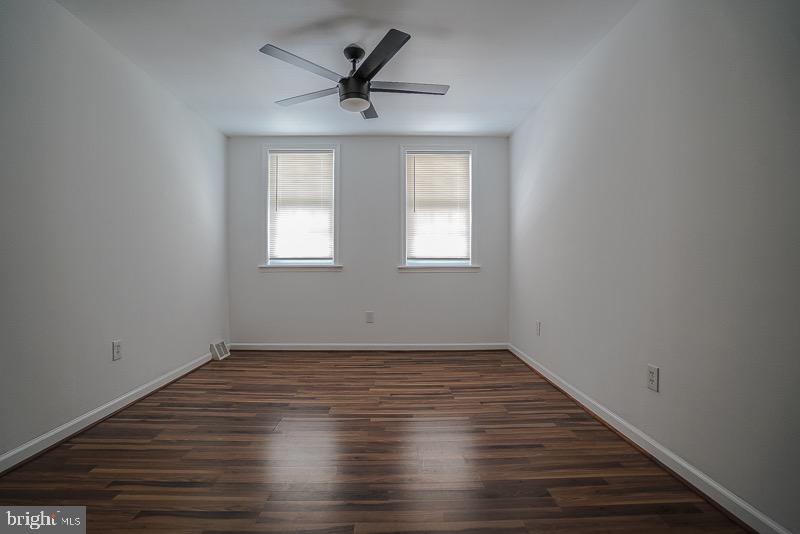 PORT RICHMOND - Residential