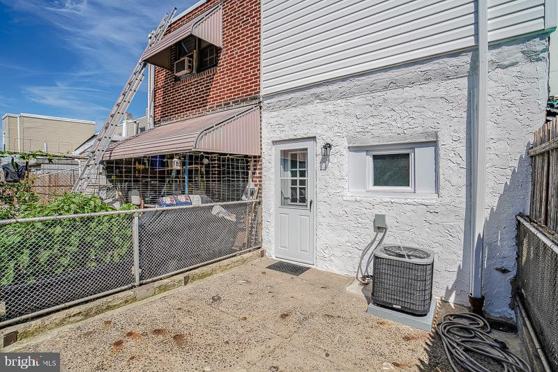 PORT RICHMOND - Residential