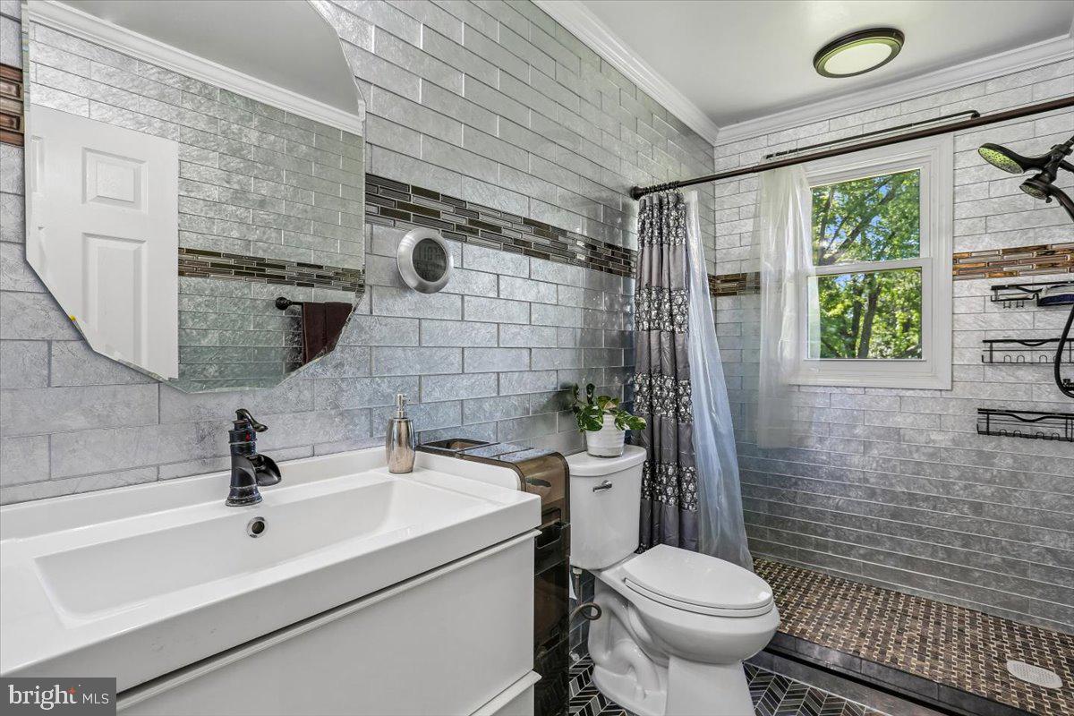 GLEN HILLS - Residential