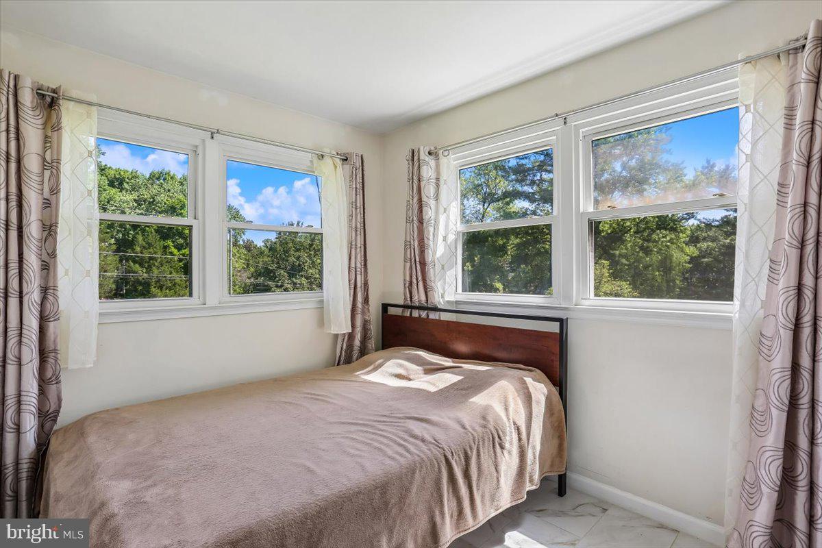 GLEN HILLS - Residential